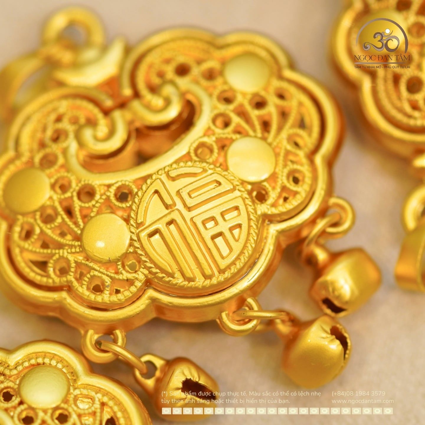  Mặt Dây Chuyền Chuông May Mắn 32,60mm - Kim Loại Mạ Vàng Cao Cấp 