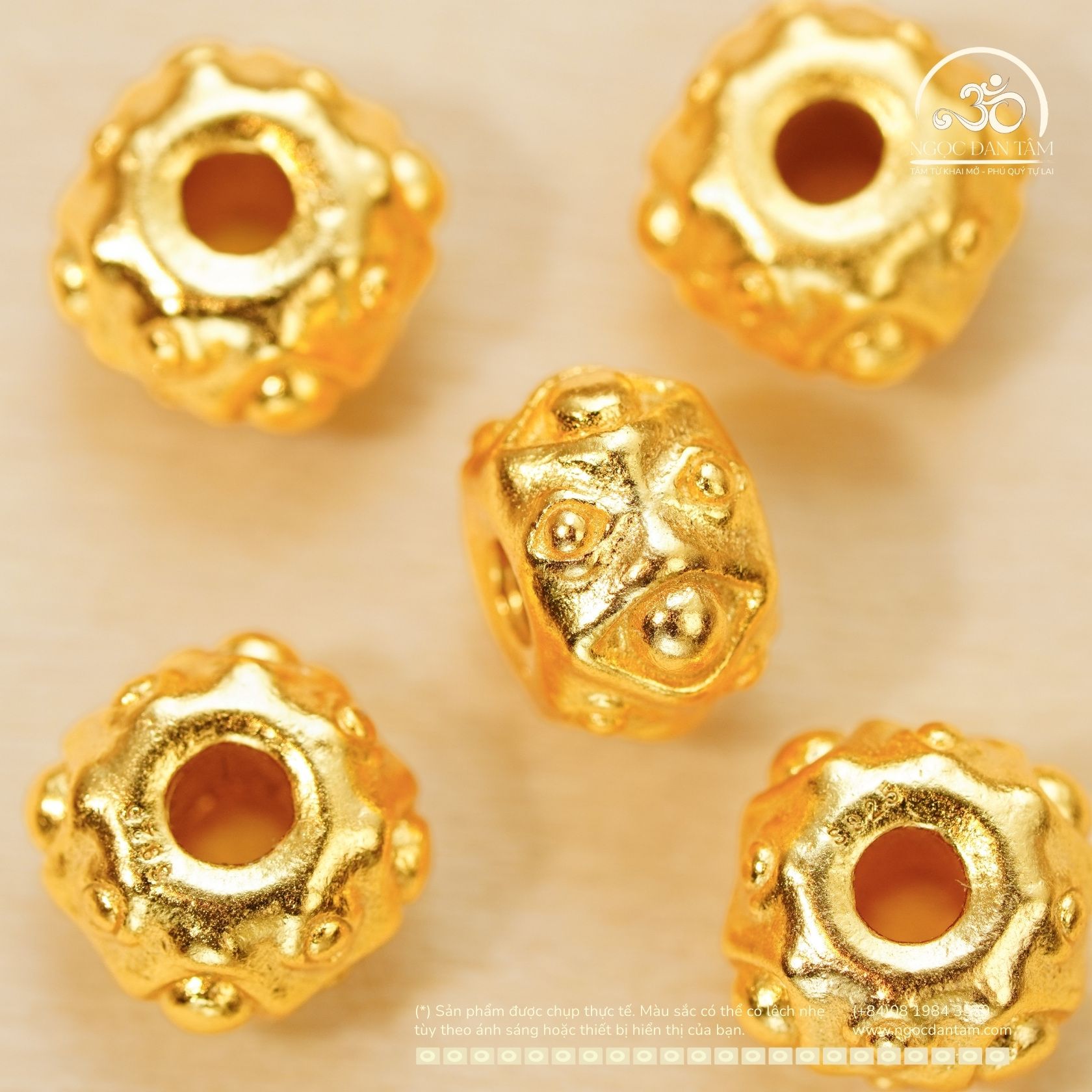  Charm Tròn Mắt Vuông Lớn 8.19mm - Bạc 925 Mạ Vàng Cao Cấp 