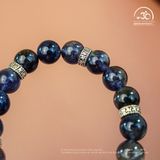  Vòng Tay Iolite 8mm 2A Phối Charm Bạc Chữ Vạn 