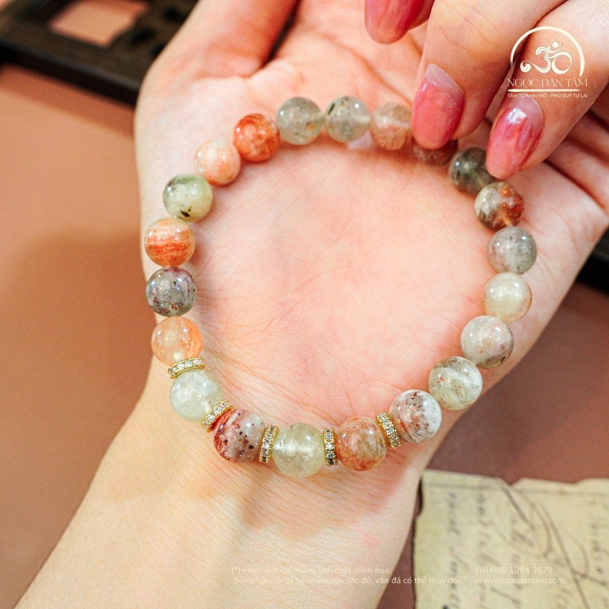  Vòng Tay Đá Mặt Trời Đa Sắc Phối 8mm Charm Mạ Vàng 