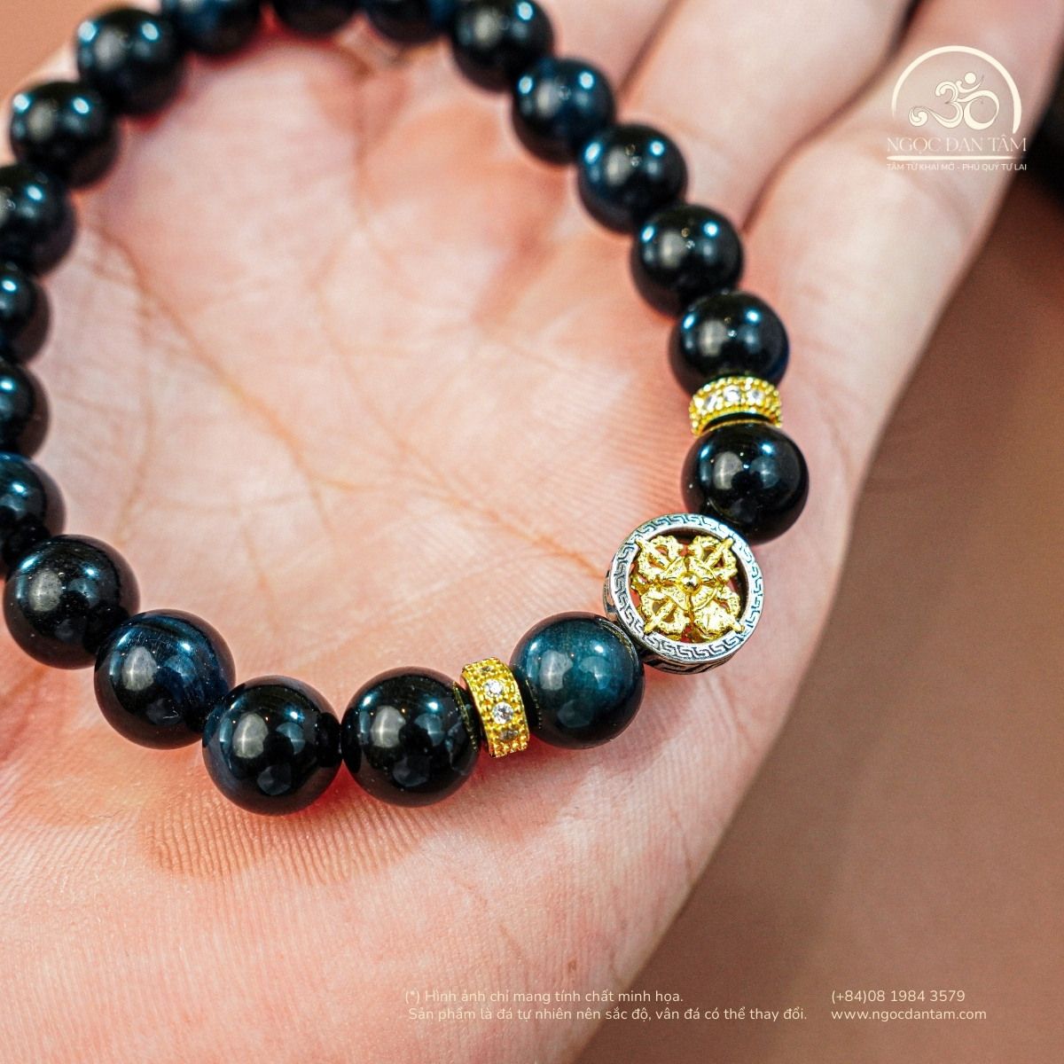  Vòng Tay Thạch Anh Mắt Chim Ưng 8mm 5A Phối Charm Bánh Xe Pháp Luân 