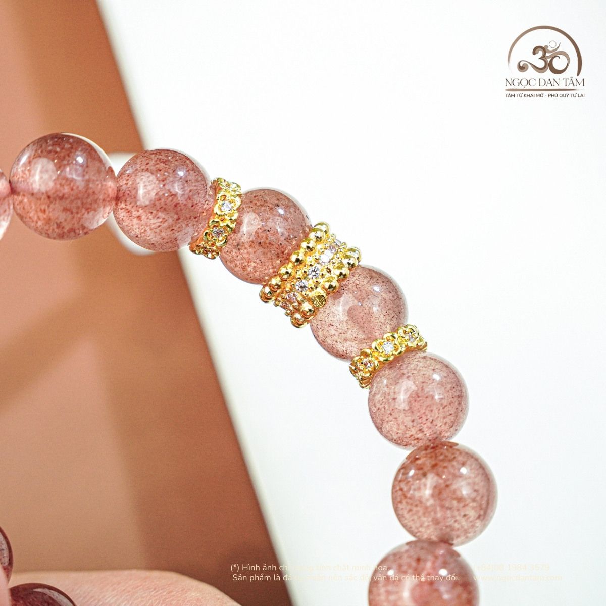  Vòng Tay Đá Thạch Anh Dâu Tây 10mm 2A Phối Charm 