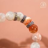  Vòng Tay Đá Mặt Trời Đa Sắc 10mm Phối Charm Bạc Chữ Vạn 