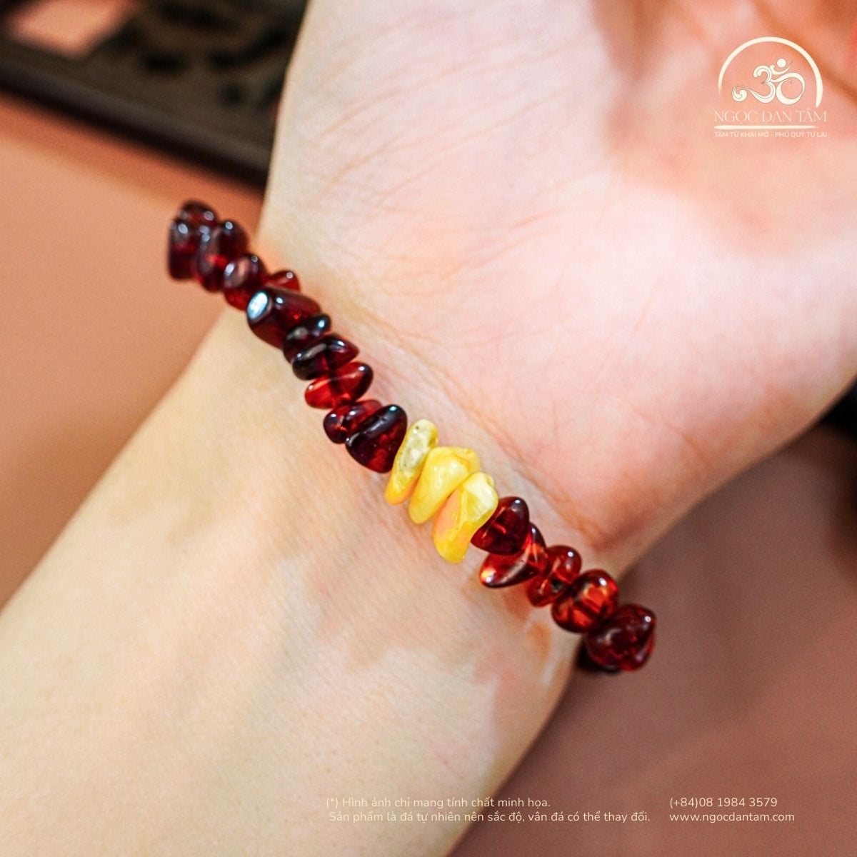  Vòng Tay Ngọc Phách An Xuân 5gram (Huyết Phách Phối Mật Lạp) 