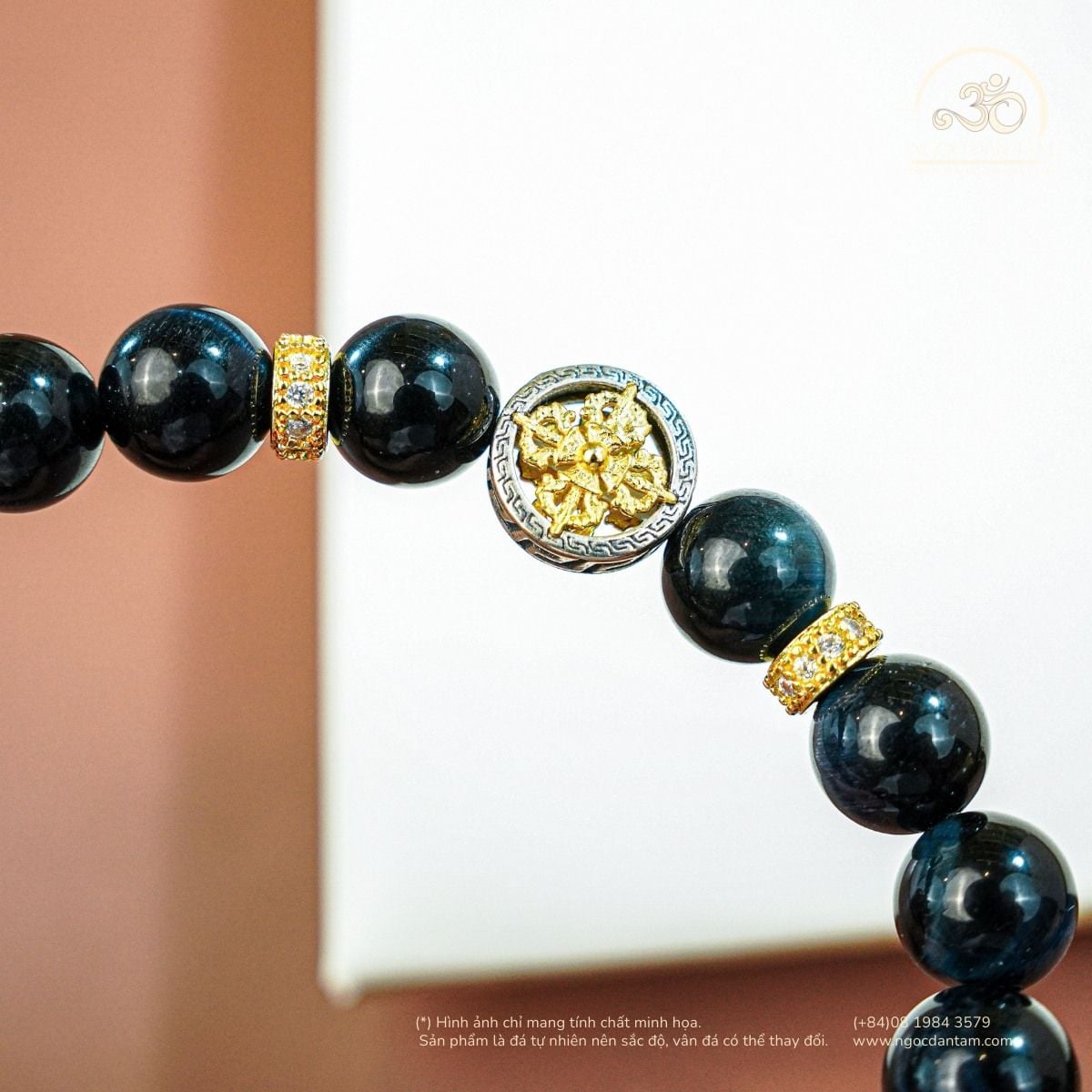  Vòng Tay Thạch Anh Mắt Chim Ưng 8mm 5A Phối Charm Bánh Xe Pháp Luân 