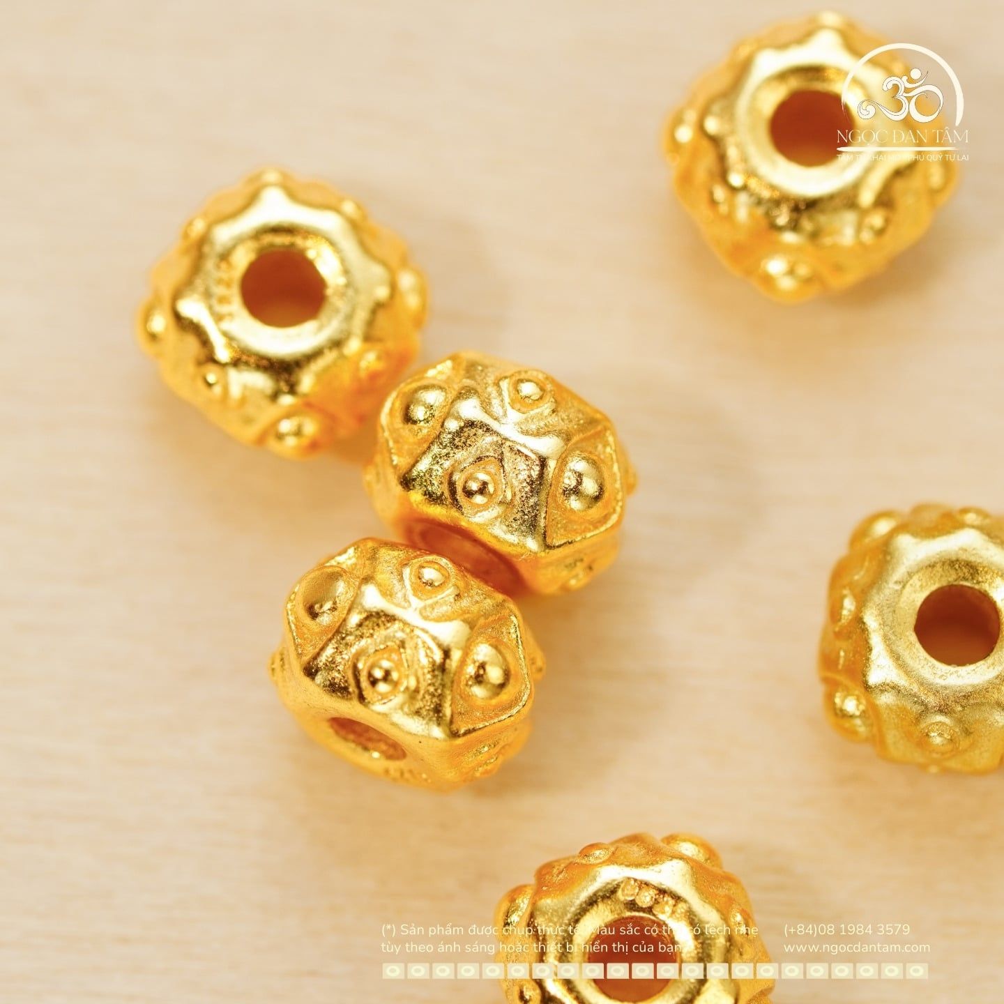  Charm Tròn Mắt Vuông Nhỏ 6.95mm - Bạc 925 Mạ Vàng Cao Cấp 