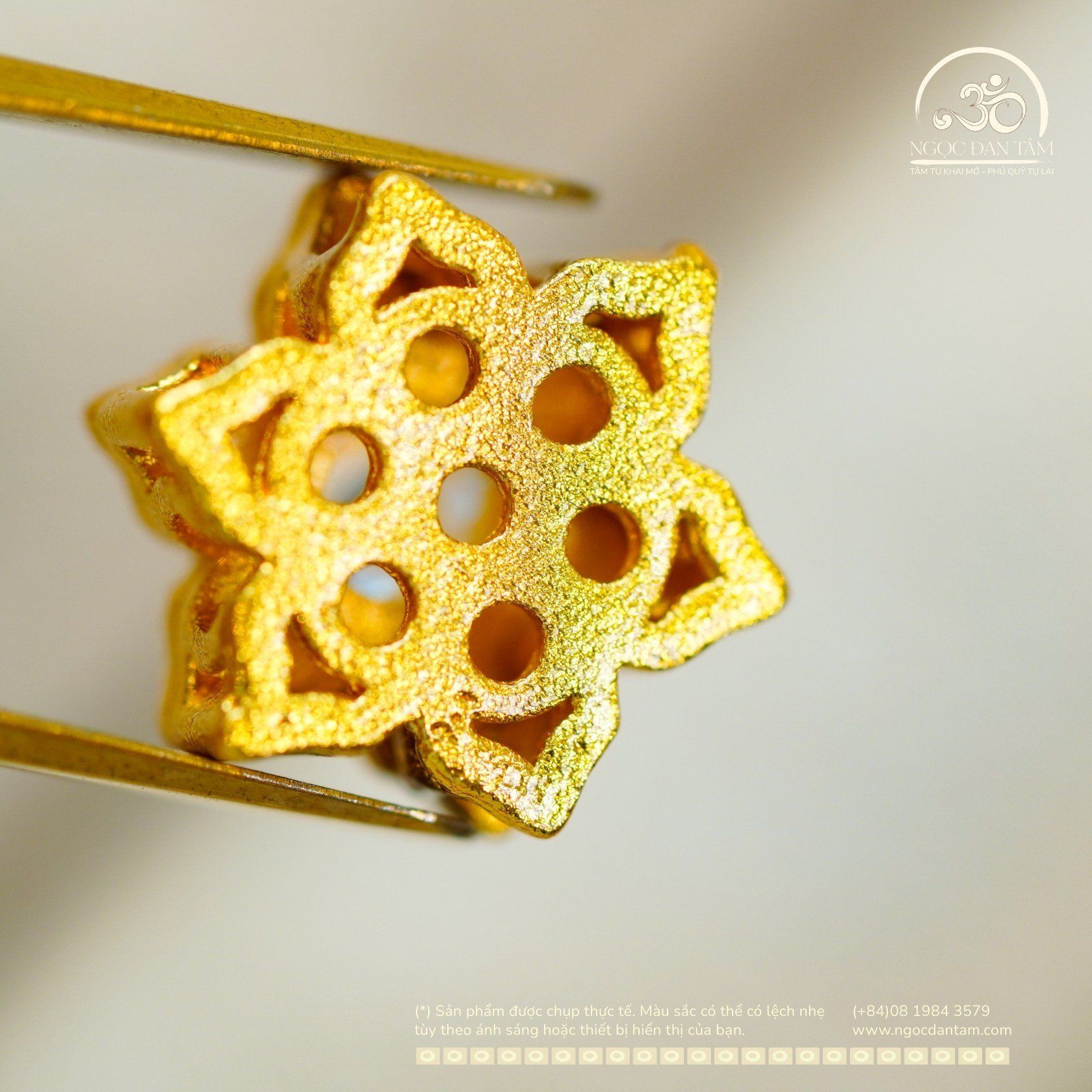  Charm Hoa Đính Đá Trắng 10,91mm - Kim Loại Mạ Vàng Cao Cấp 