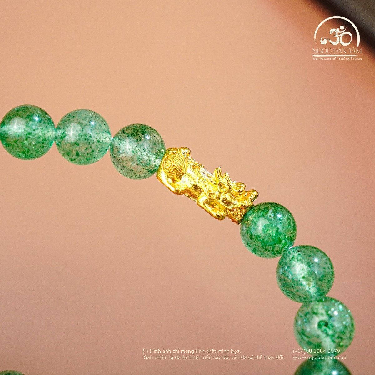  Vòng Tay Thạch Anh Dâu Tây Xanh Phối Charm Tỳ Hưu 8mm 2A 