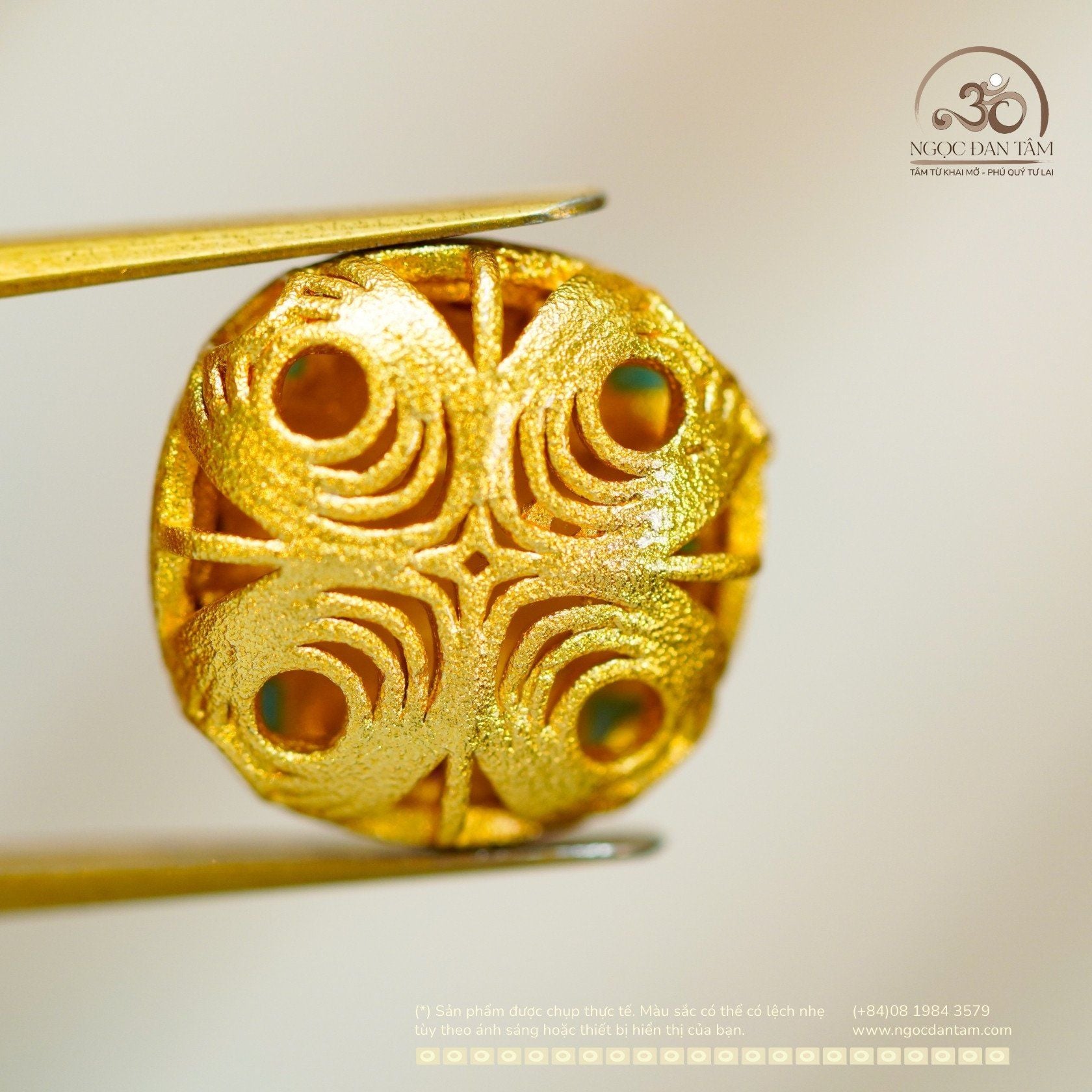  Charm Sứ Thanh Hoa Đính Ngọc Trai 13,30mm - Kim Loại Mạ Vàng Cao Cấp 