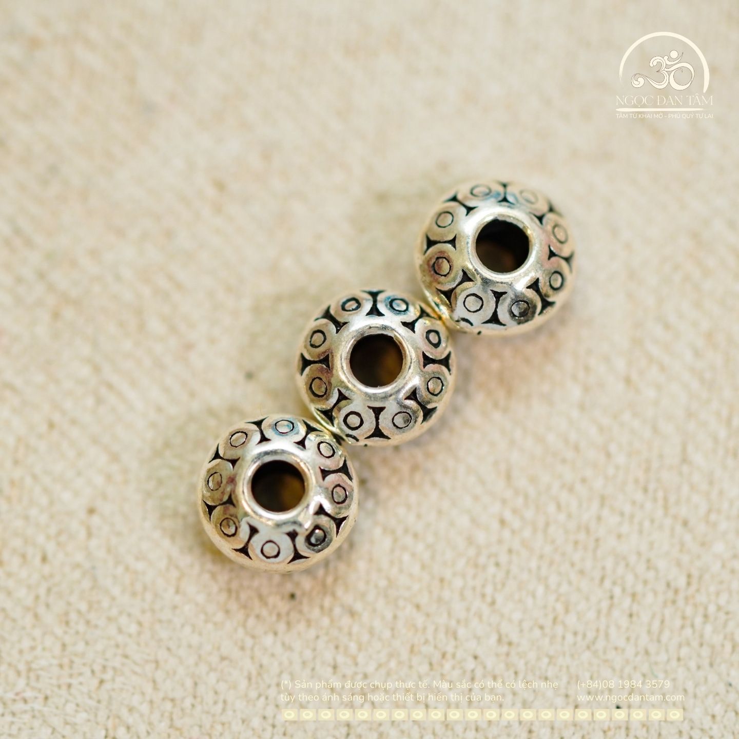  Charm đệm IO - Bạc Cao Cấp 