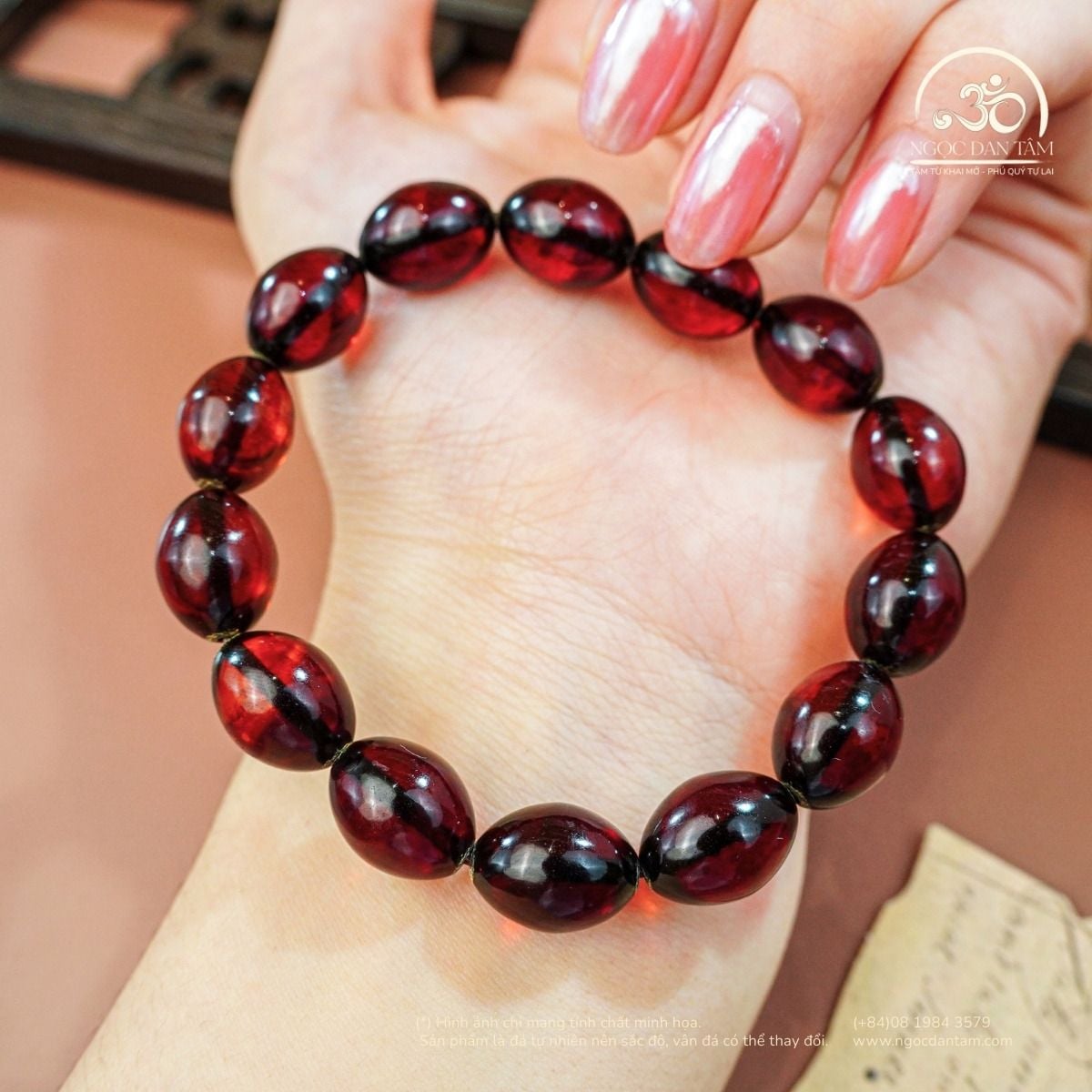  Vòng Tay Huyết Phách Oliu 10mm 12gram 