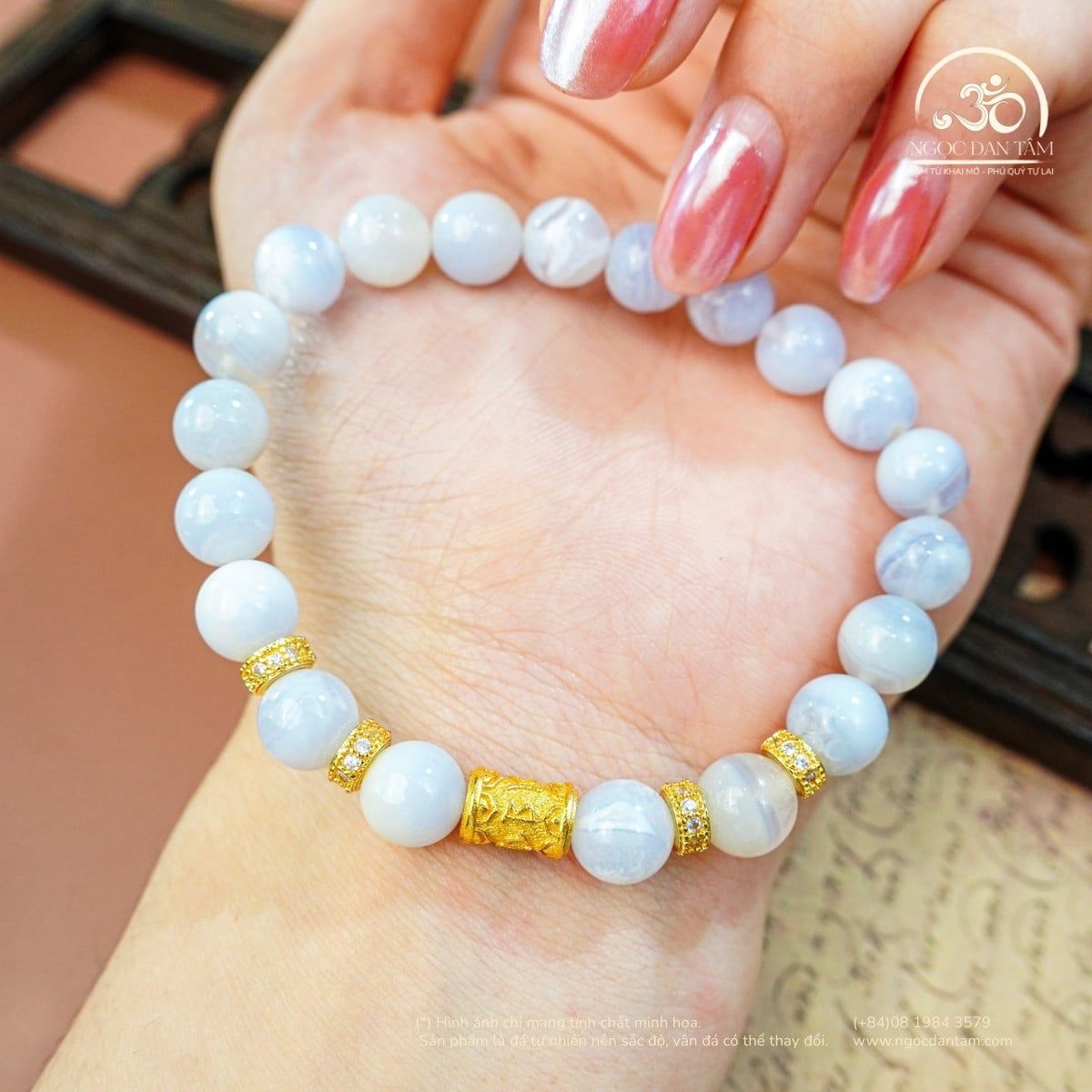  Vòng Tay Mã Não Xanh Lace 8mm 3A Phối Charm Trụ Chú Omani 