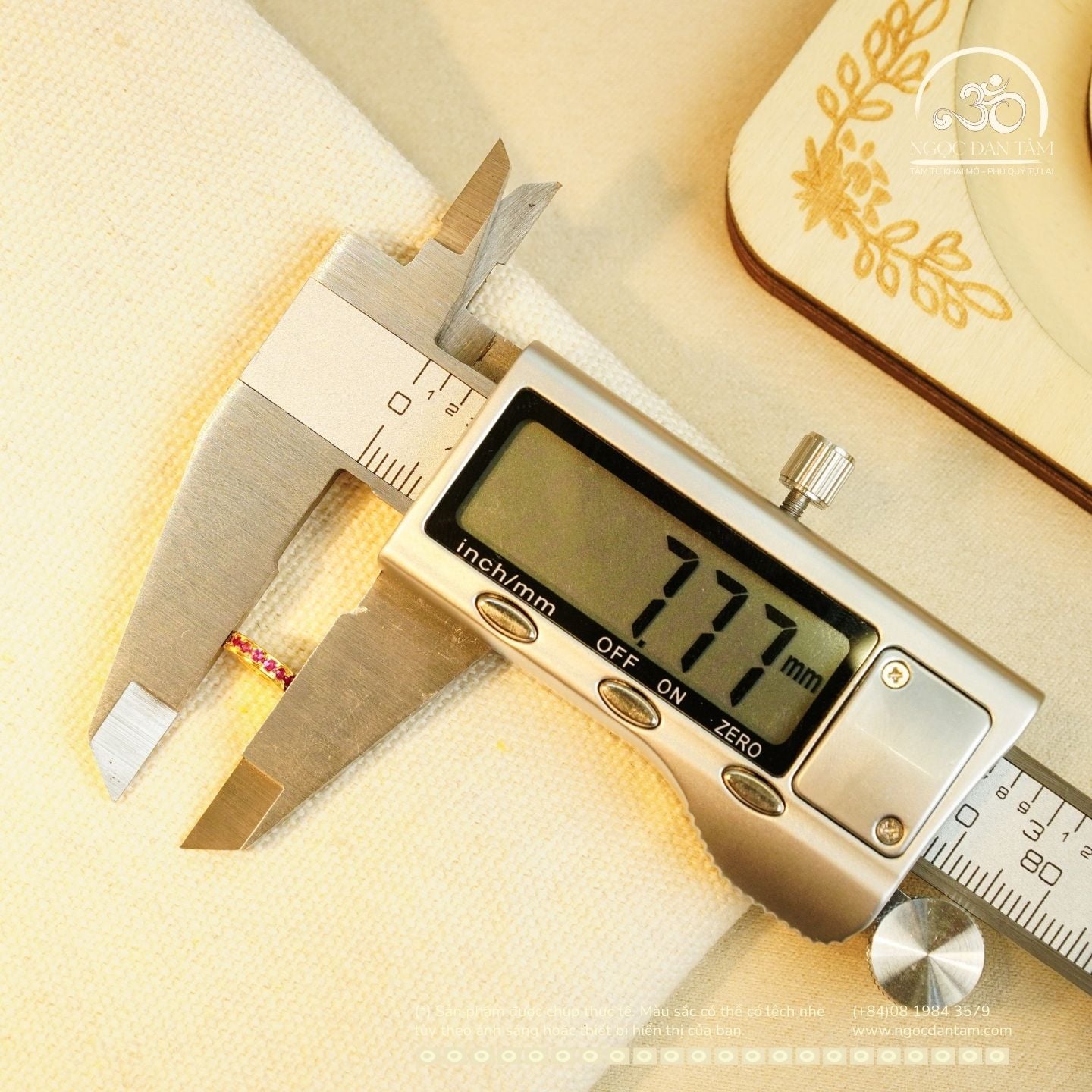  Charm Tròn Dẹp Đỏ 7.77mm - Bạc 925 Mạ Vàng Cao Cấp 