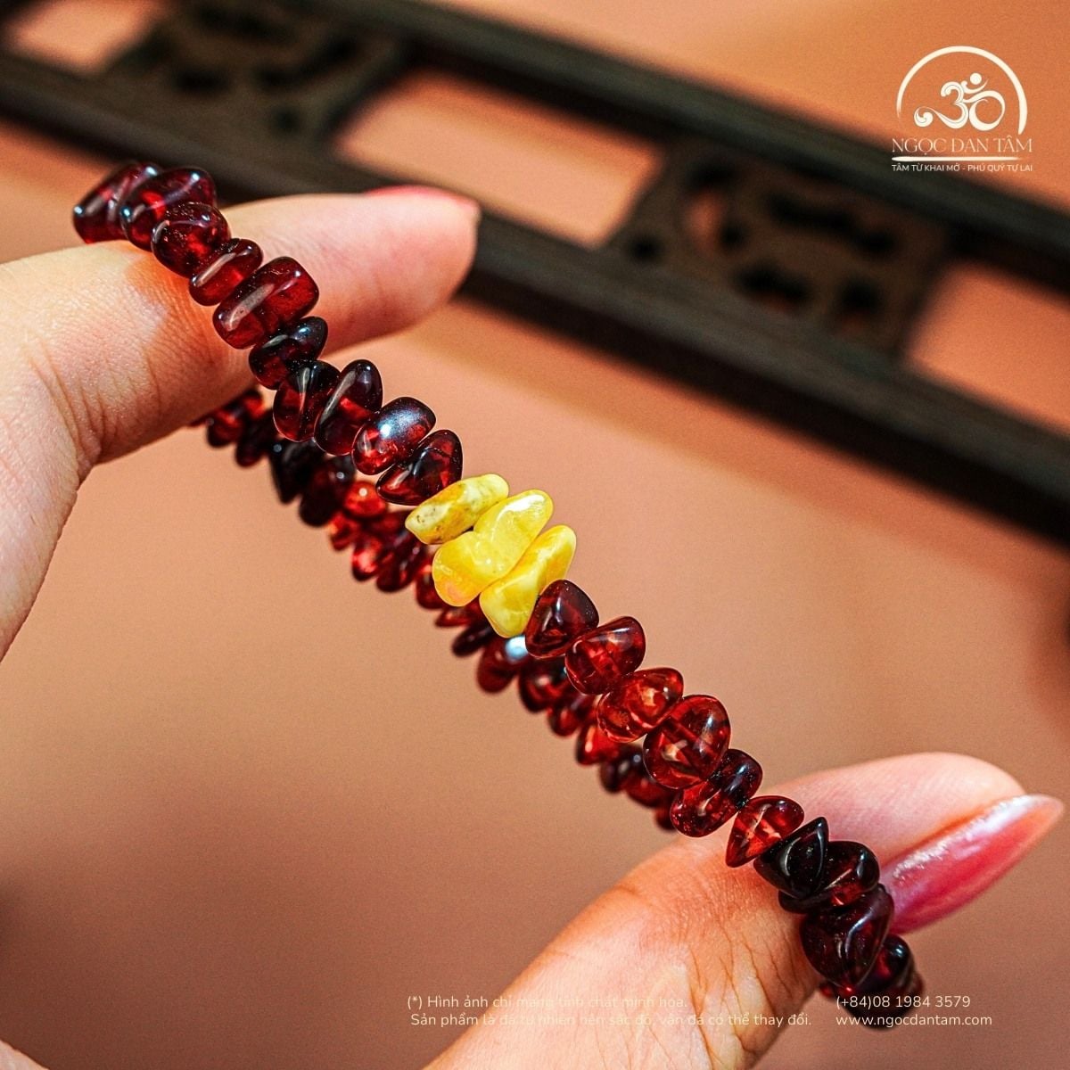  Vòng Tay Ngọc Phách An Xuân 5gram (Huyết Phách Phối Mật Lạp) 