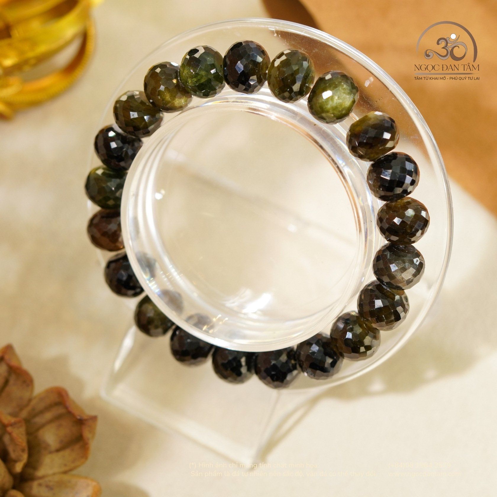  Vòng Tay Sapphire Ánh TiTan Hạt Cắt Giác 8x10mm 5A 