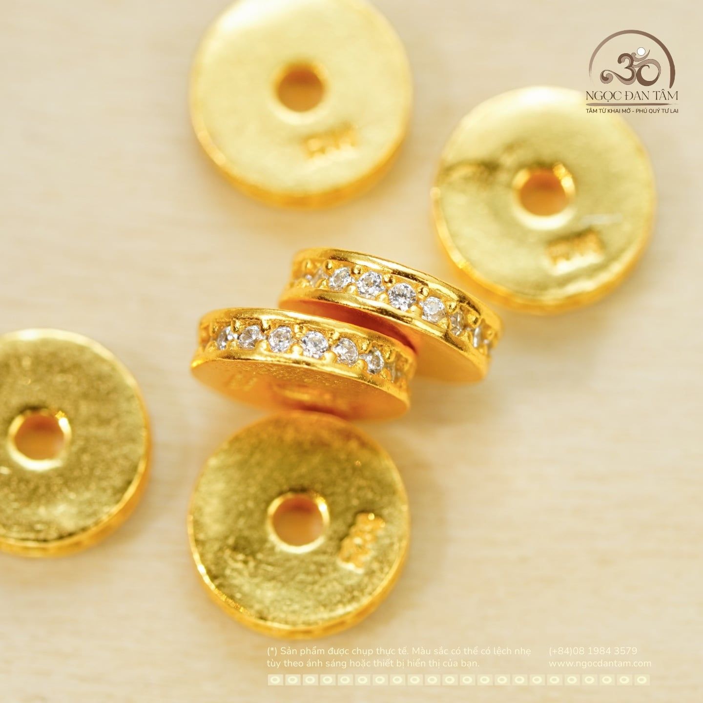  Charm Tròn Dẹp Đính Đá Lớn 7.83mm - Bạc 925 Mạ Vàng Cao Cấp 