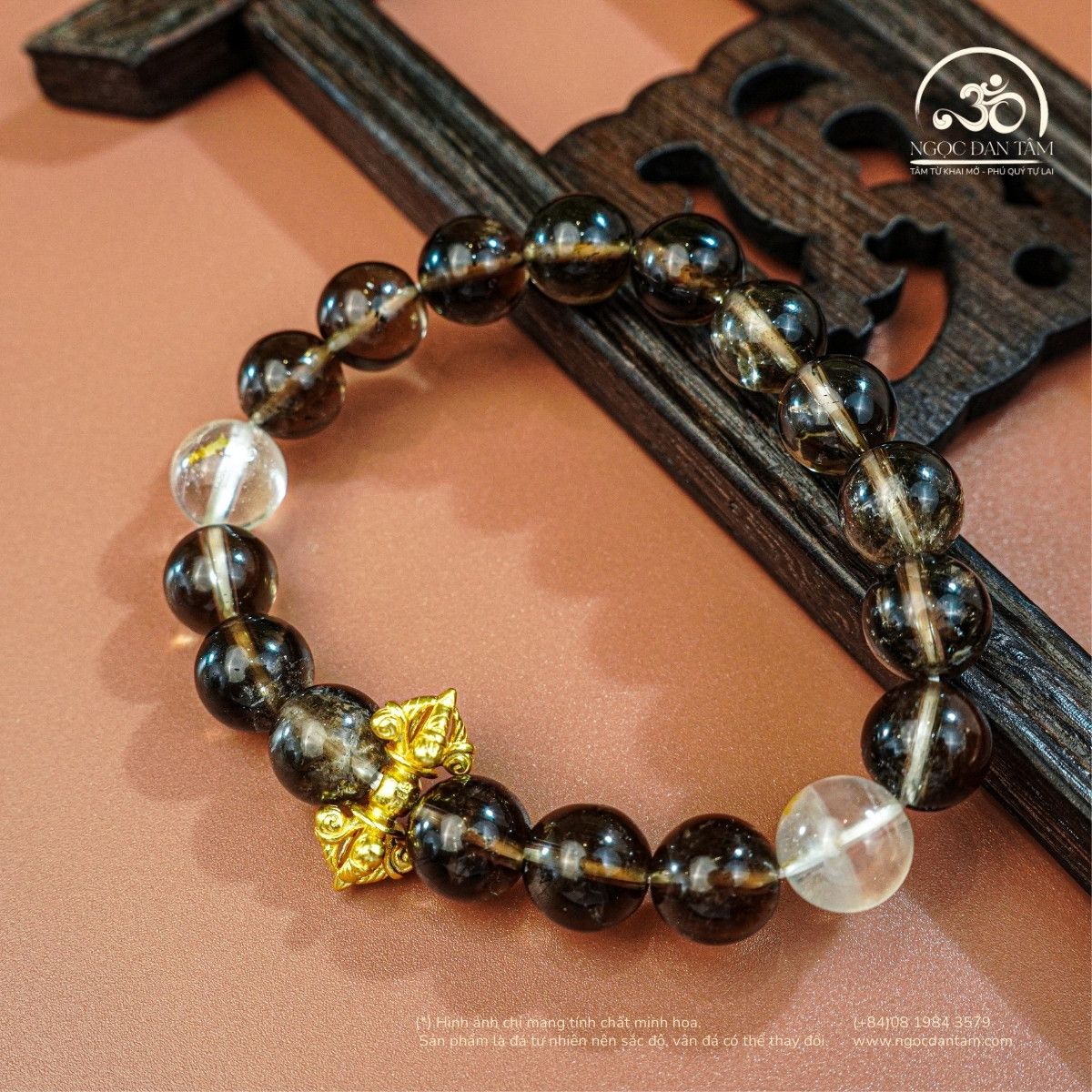  VòngTay Đá Thạch Anh Khói 10mm 2A Và Đá Topaz 10mm 2A Phối Charm Chùy Kim Cang 