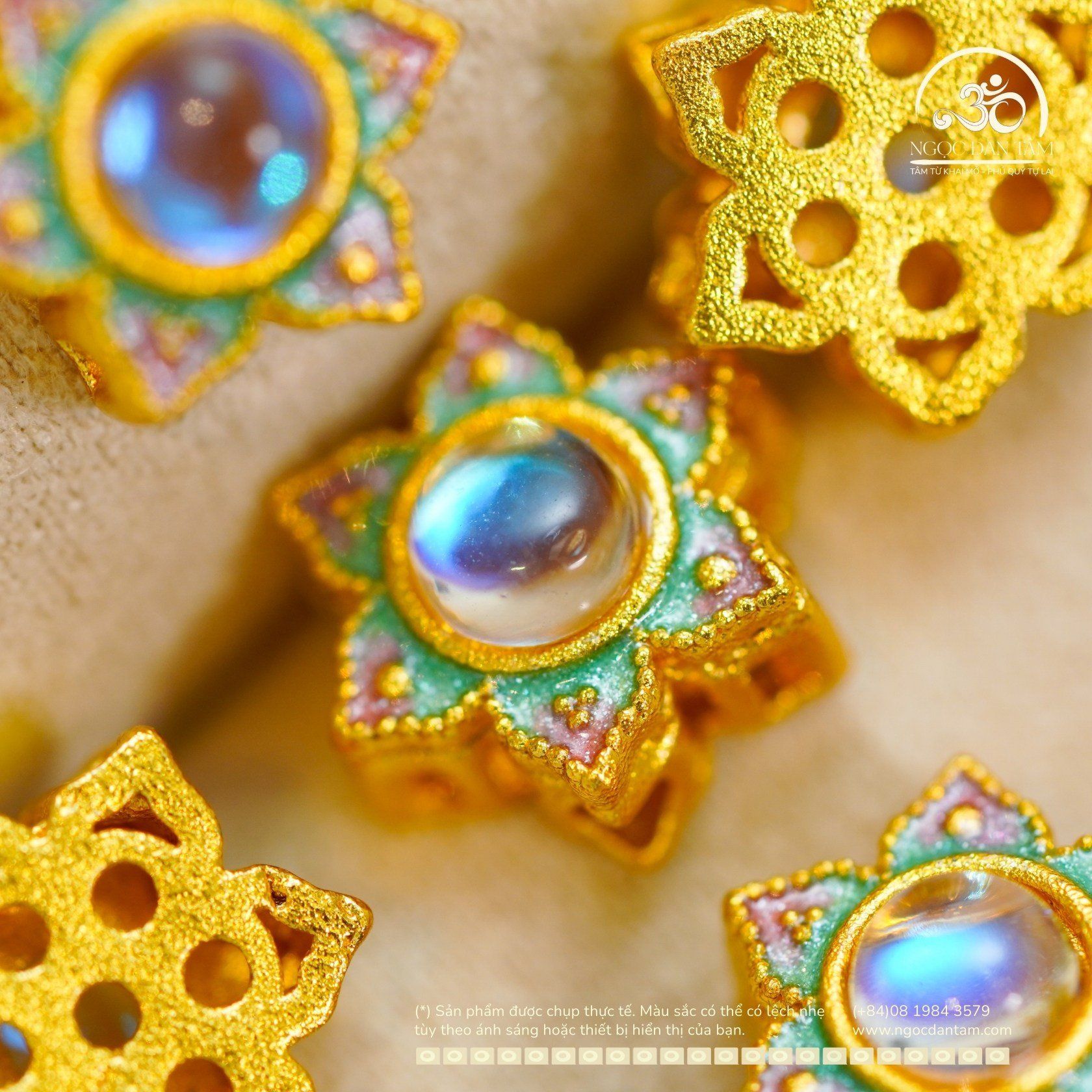  Charm Hoa Đính Đá Trắng 10,91mm - Kim Loại Mạ Vàng Cao Cấp 