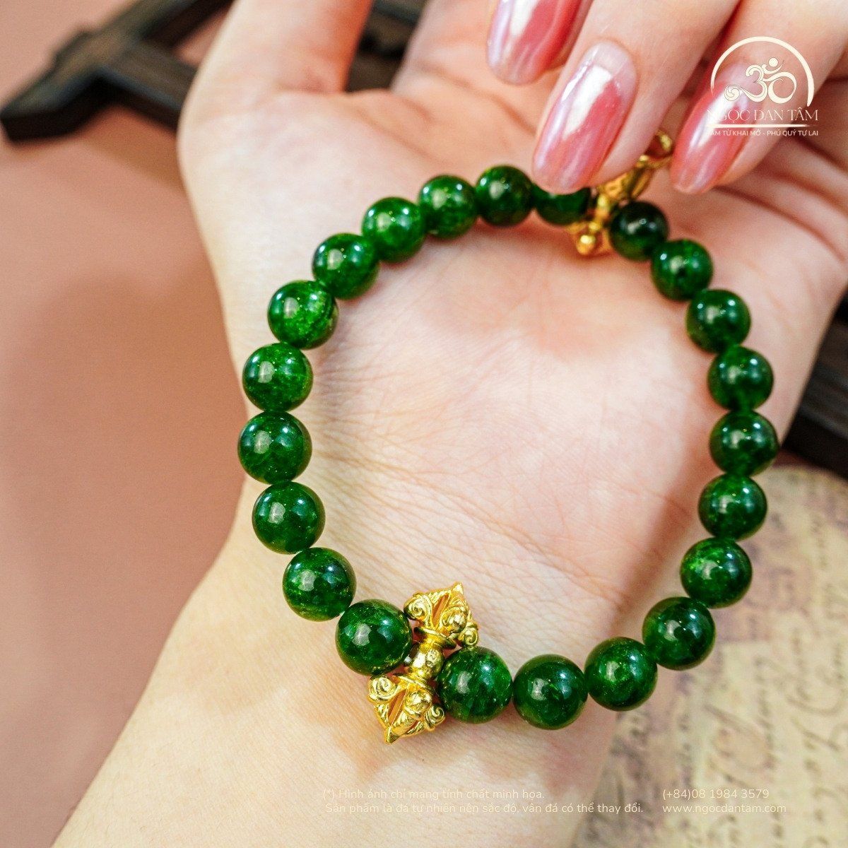  Vòng Tay Diopside Phối Charm Chuông Lục Tự Và Chùy Kim Cang 8mm 4A 