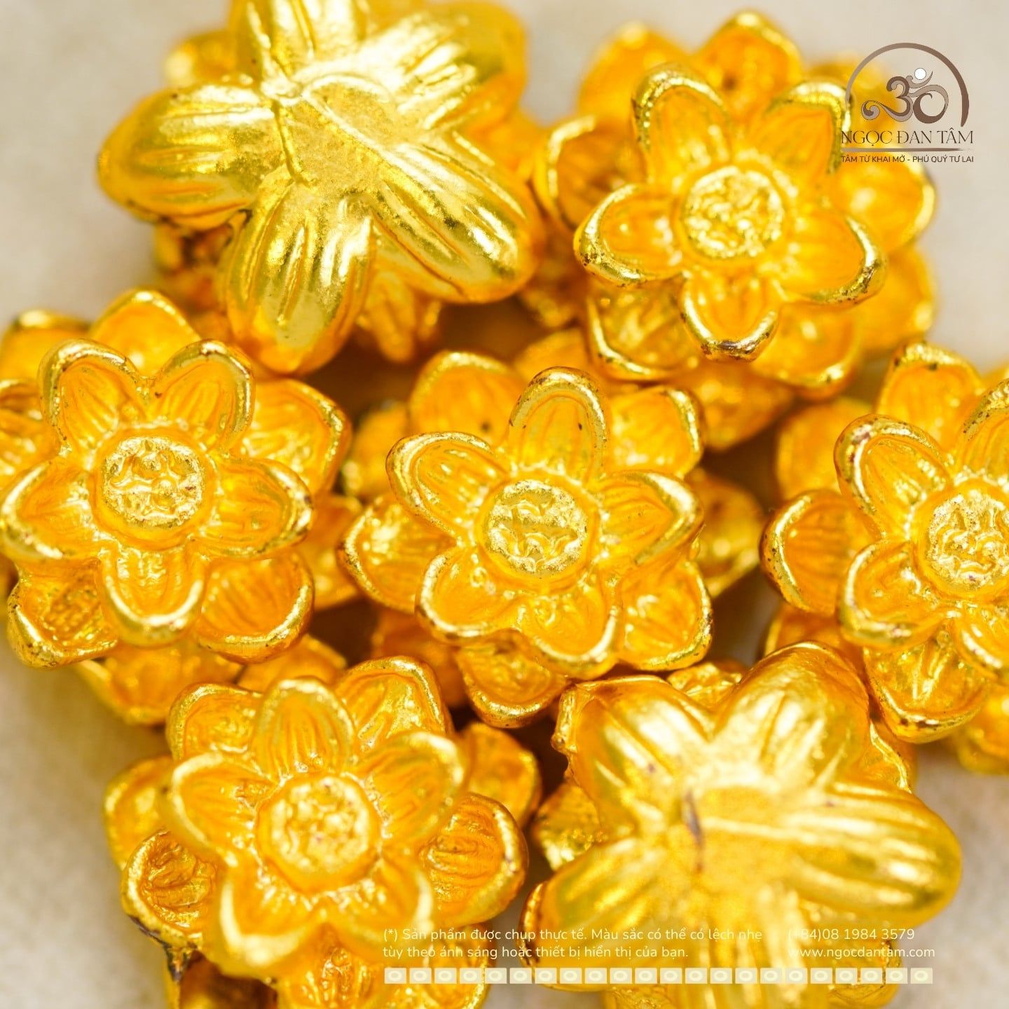  Charm 3 Hoa Sen - Kim Loại Mạ Vàng Cao Cấp 