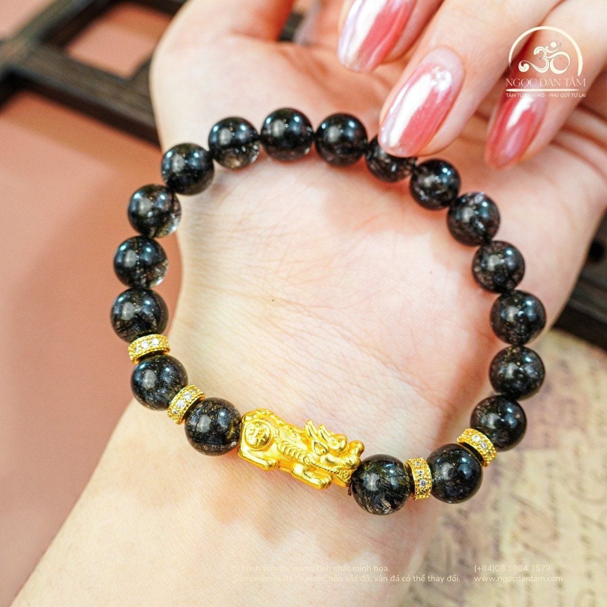  Vòng Tay Thạch Anh Tóc Đen 8A 8mm Phối Charm Tỳ Hưu 