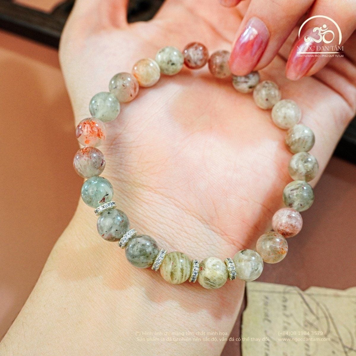  Vòng Tay Đá Mặt Trời Đa Sắc 8mm Phối Charm Mạ Bạc 
