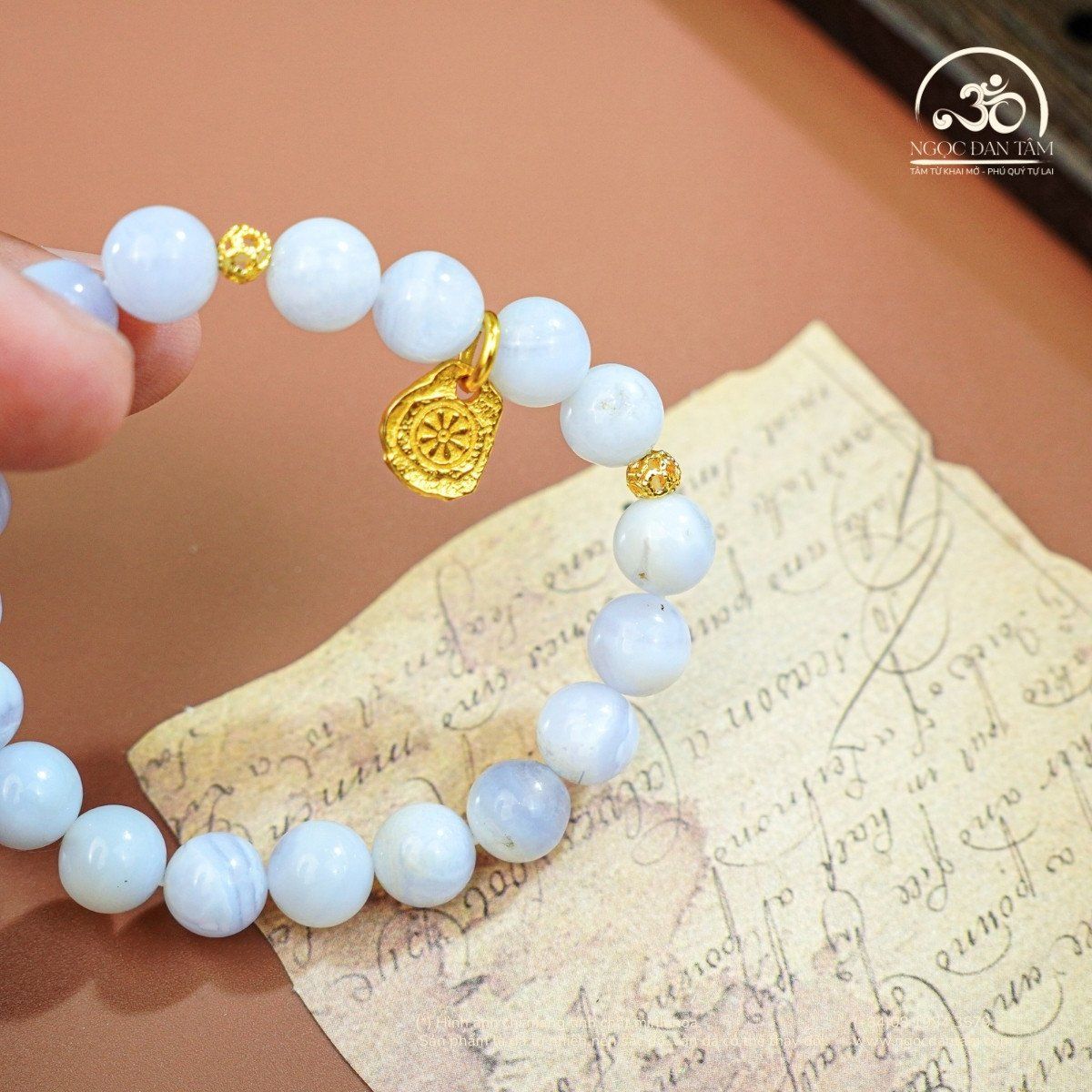  Vòng Tay Mã Não Xanh Lace 8mm 3A Phối Charm Bánh Xe Pháp Luân 