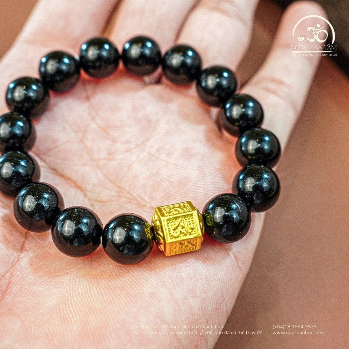  Vòng Tay Tourmaline Đen 10mm 2A Phối Charm Lục Giác Họa Tiết 
