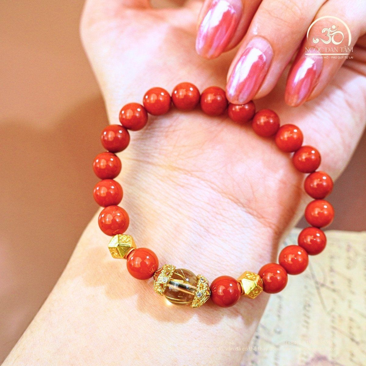  Vòng Tay Ngọc Bích Đỏ 7mm 5A Phối Charm 
