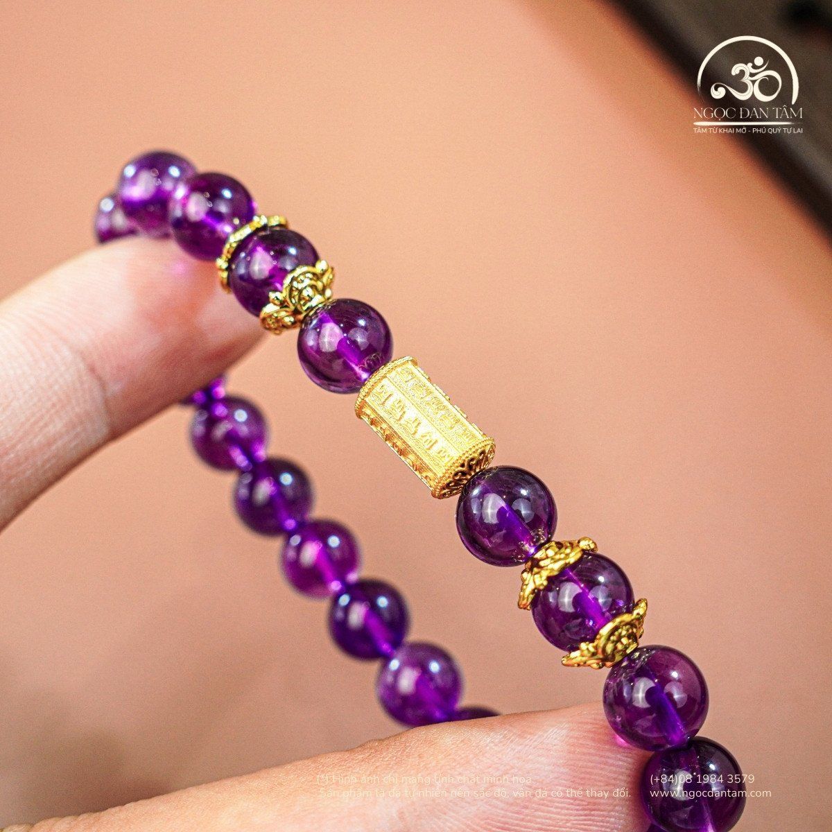  Vòng Tay Đá Thạch Anh Tím 8mm 6A Phối Charm Trụ Chú Omani 