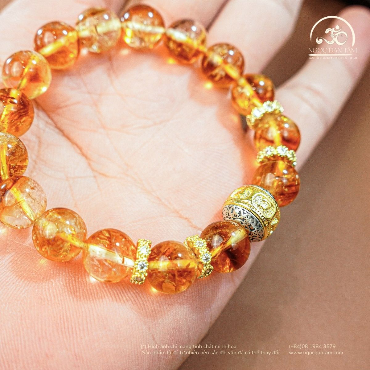  Vòng Tay Thạch Anh Vàng Hoa Bay 10mm 3A Phối Charm Lục Tự 