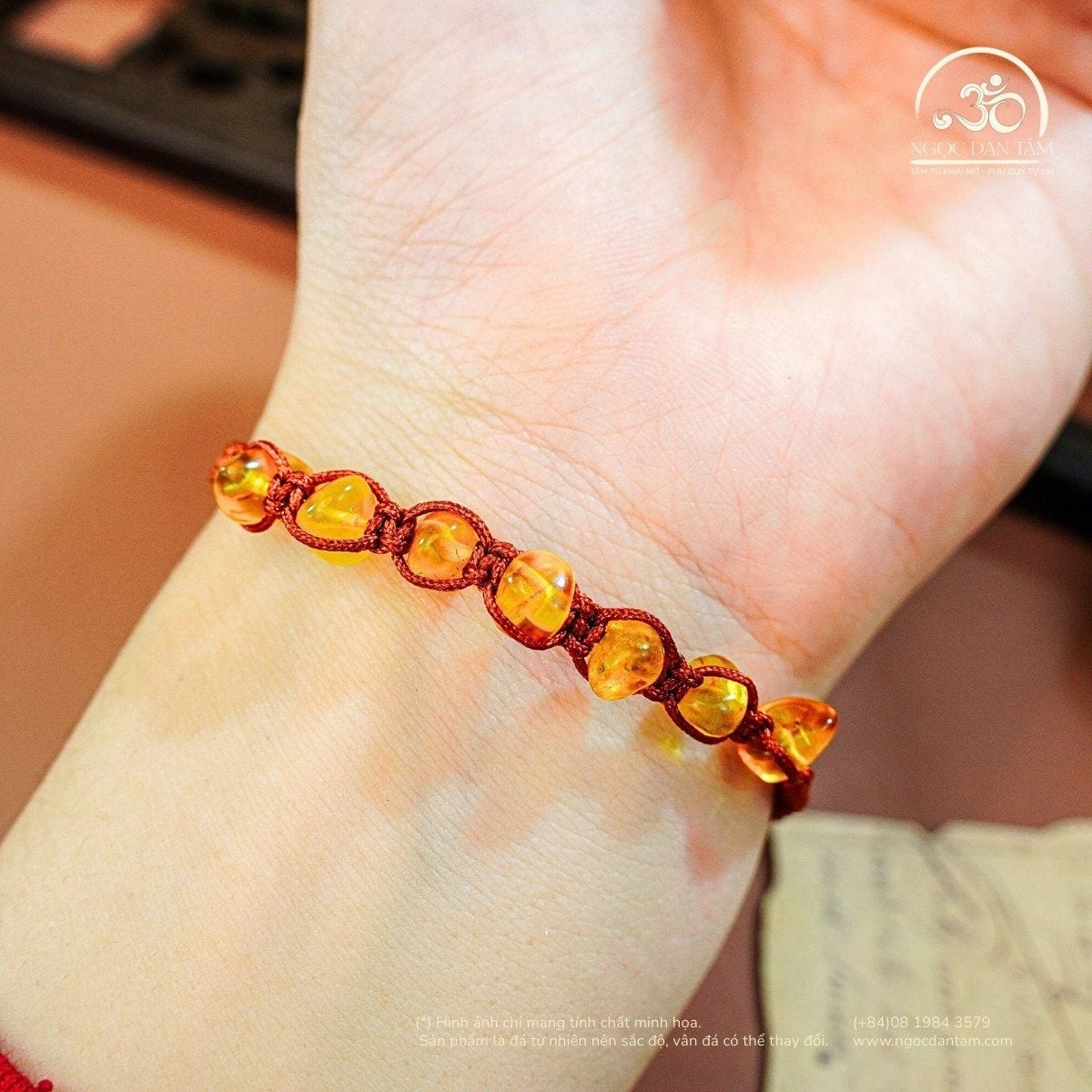  Vòng Tay Hổ Phách Cognac Dây Nút Ngang (7 Hạt) 