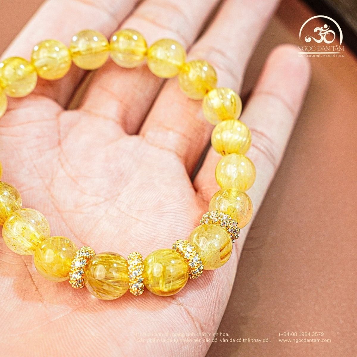  Vòng Tay Thạch Anh Tóc Vàng 9mm 7A Phối Charm Mạ Vàng 