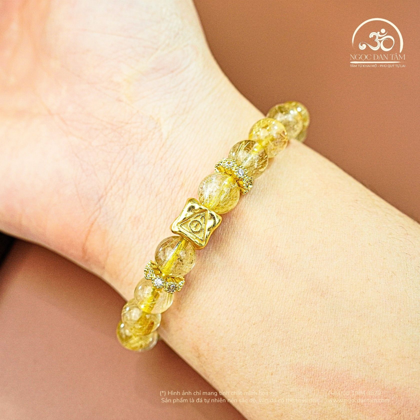  Thạch Anh Tóc Vàng 8mm 7A Phối Charm Bạc Mạ Vàng 