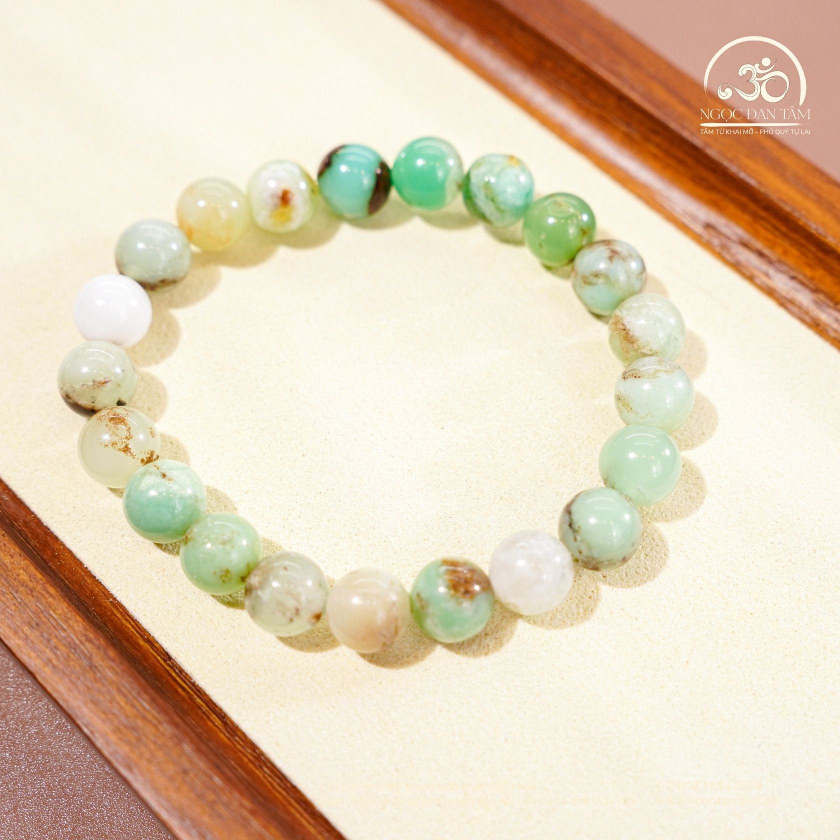  Vòng Tay Cẩm Thạch Úc 8mm 2A 