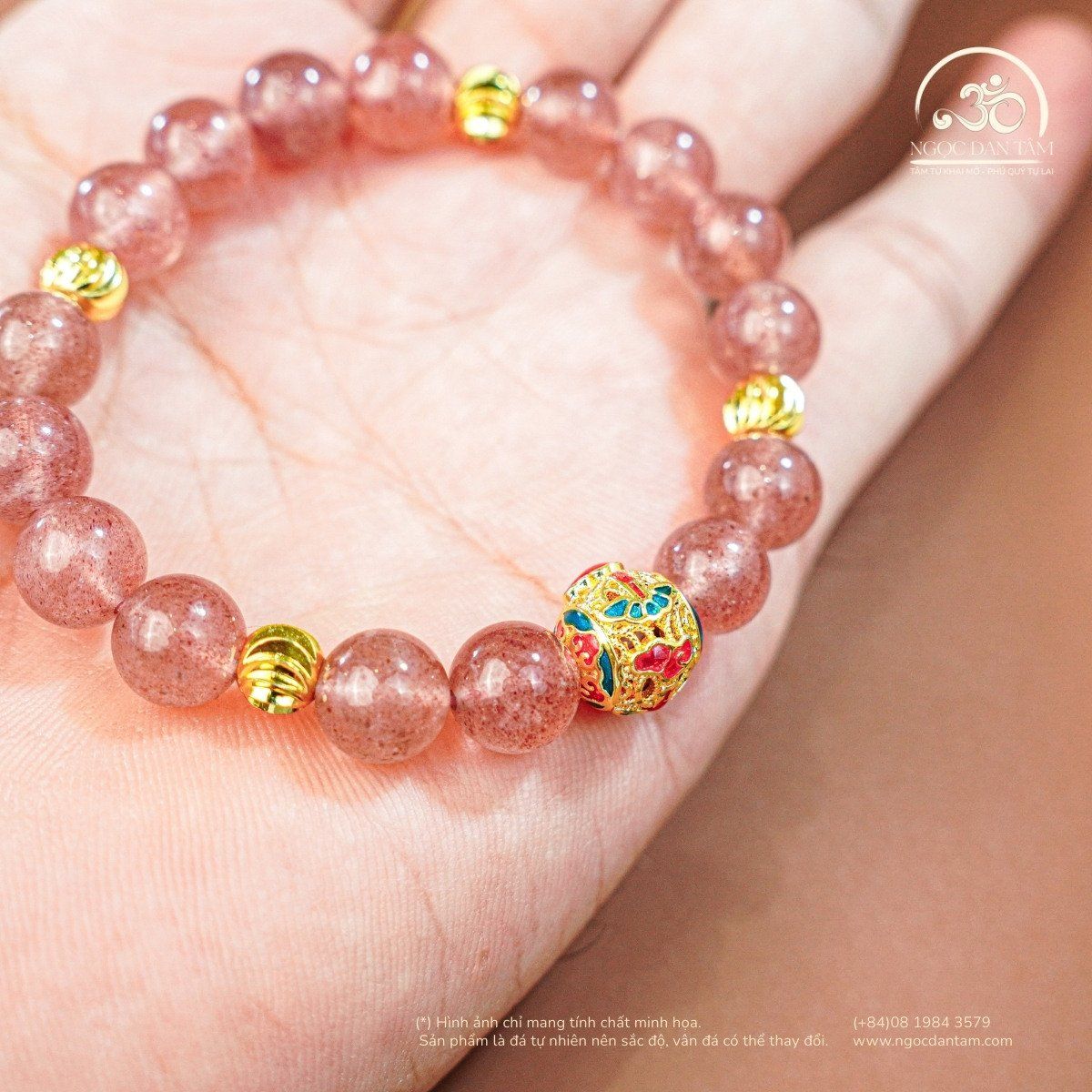  Vòng Tay Đá Thạch Anh Dâu Tây 8mm 2A Phối Charm Minh Châu 