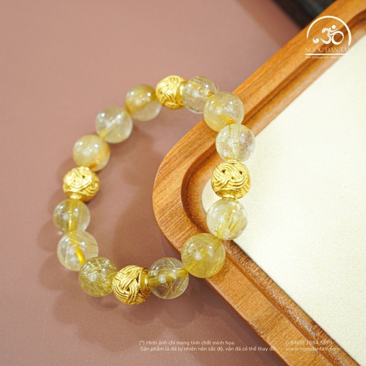  Vòng Tay Tóc Vàng 10mm 7A Phối Charm Cát Tường 