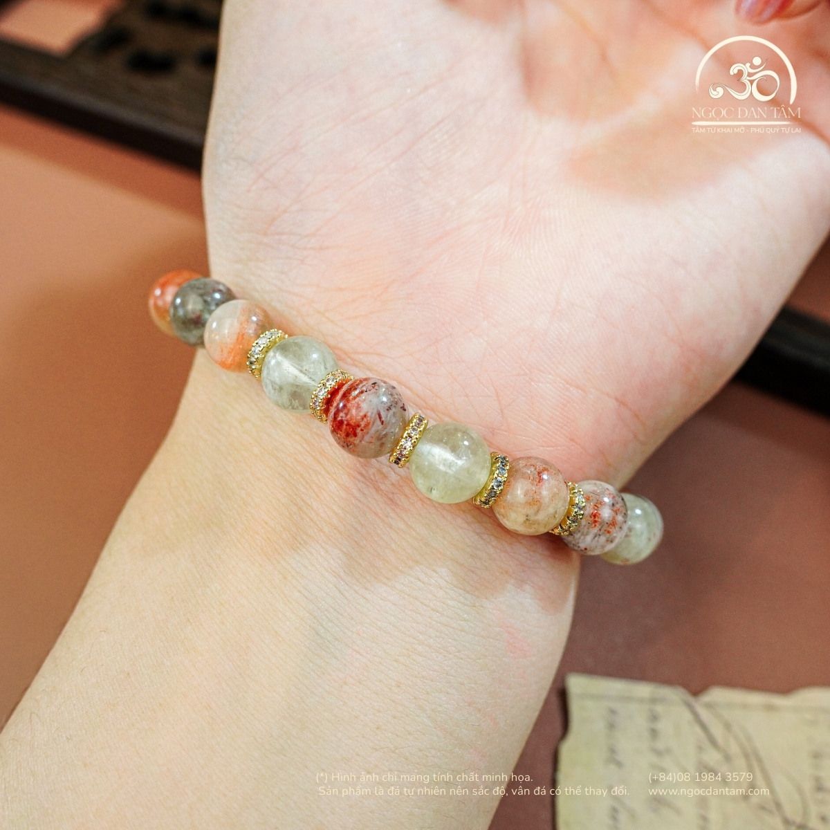  Vòng Tay Đá Mặt Trời Đa Sắc Phối 8mm Charm Mạ Vàng 