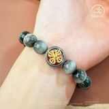  Vòng Tay Mắt Chim Ưng Xám 6A - 10mm Phối Charm Bánh Xe Pháp Luân 