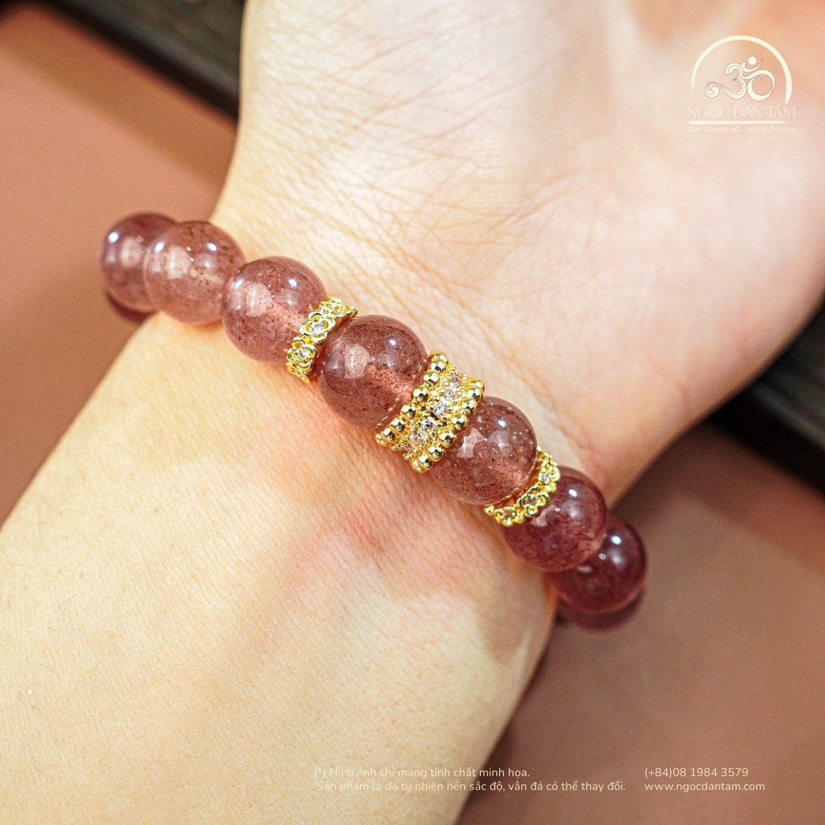  Vòng Tay Đá Thạch Anh Dâu Tây 10mm 2A Phối Charm 