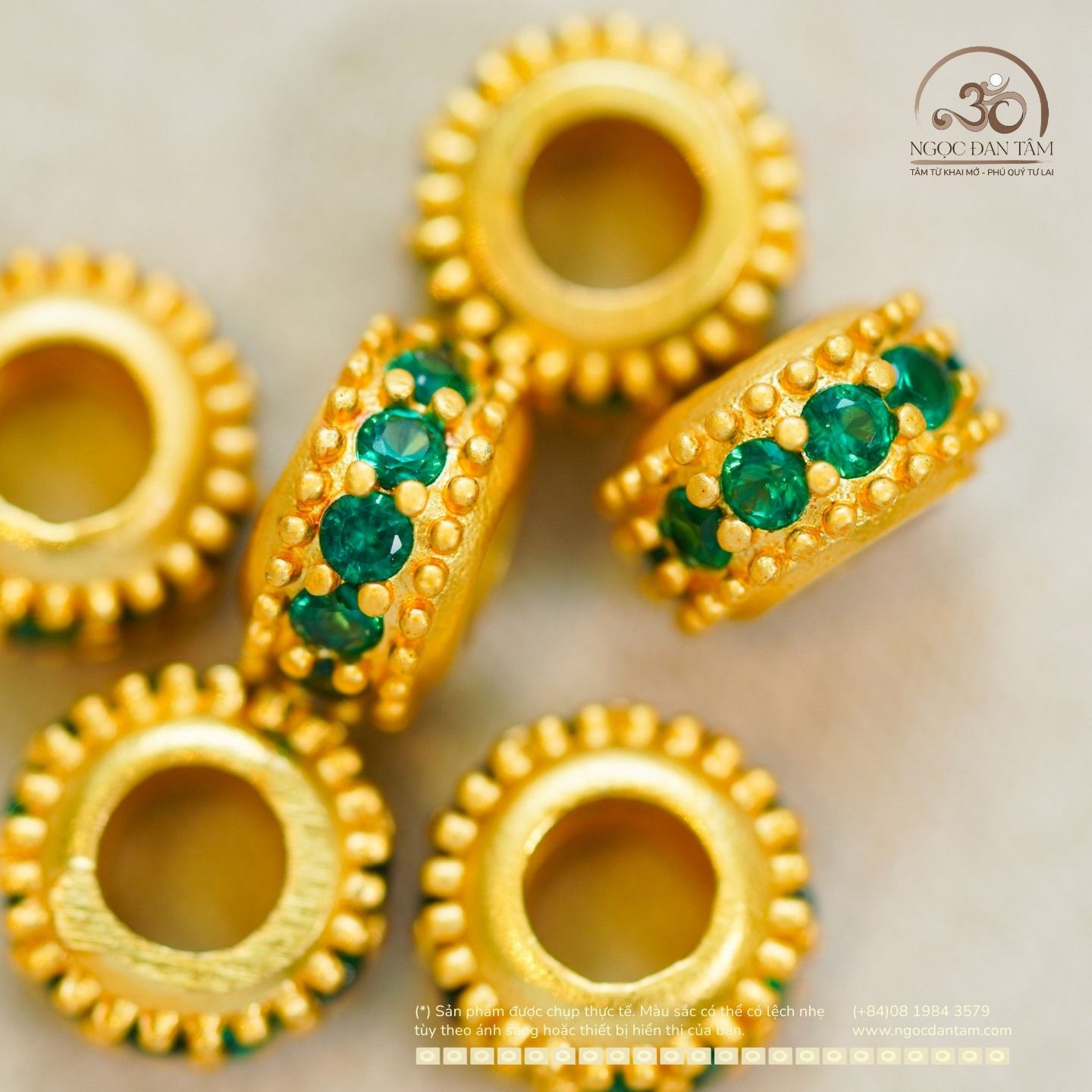  Charm Tròn Đính Đá Xanh Mạ Vàng - Bạc 925 Mạ Vàng 