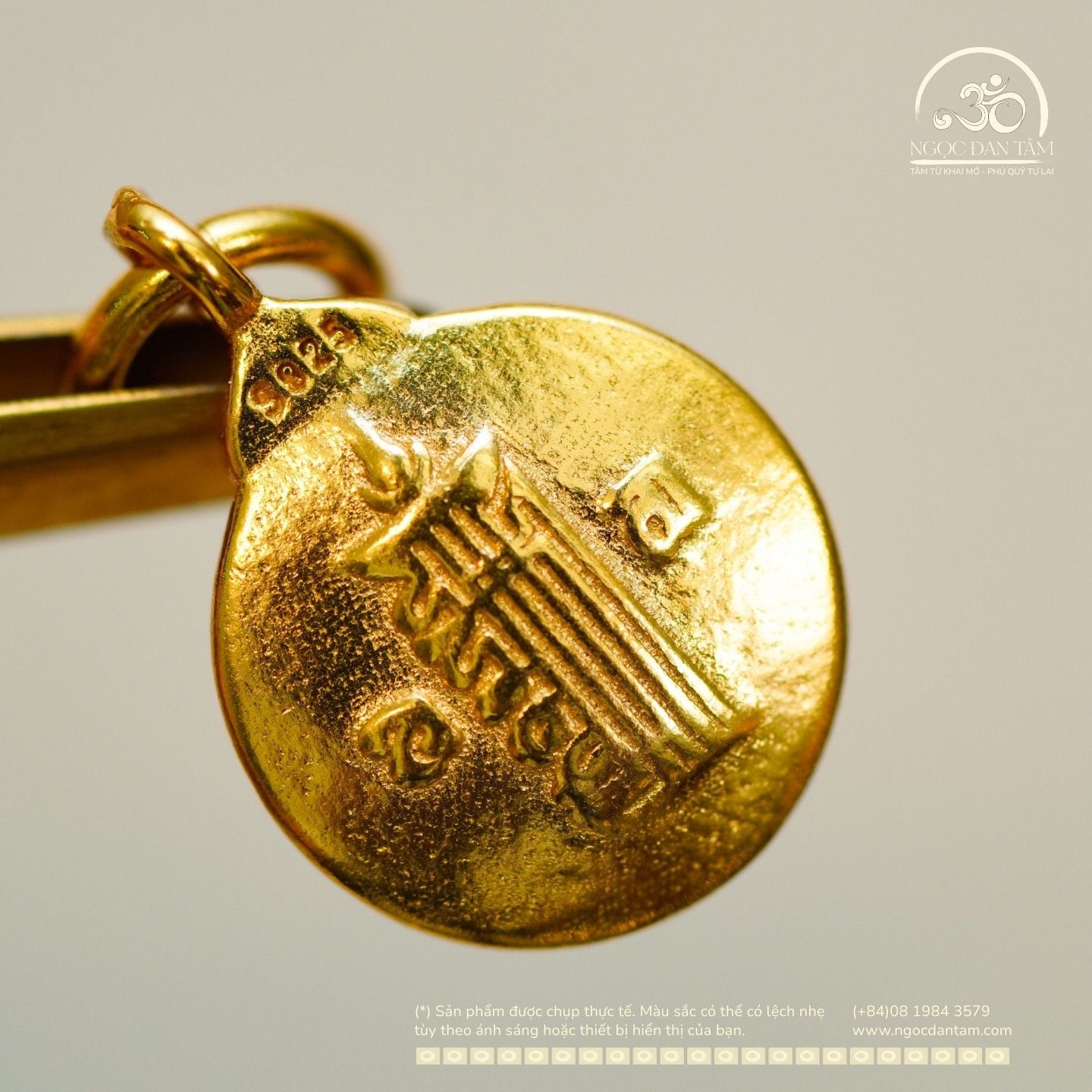  Charm Bùa Hộ Mệnh Tây Tạng 8 Hướng 10.48mm - Bạc 925 Mạ Vàng Cao Cấp 