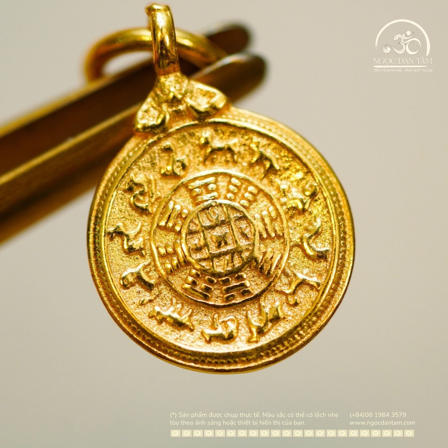  Charm Bùa Hộ Mệnh Tây Tạng 8 Hướng 10.48mm - Bạc 925 Mạ Vàng Cao Cấp 