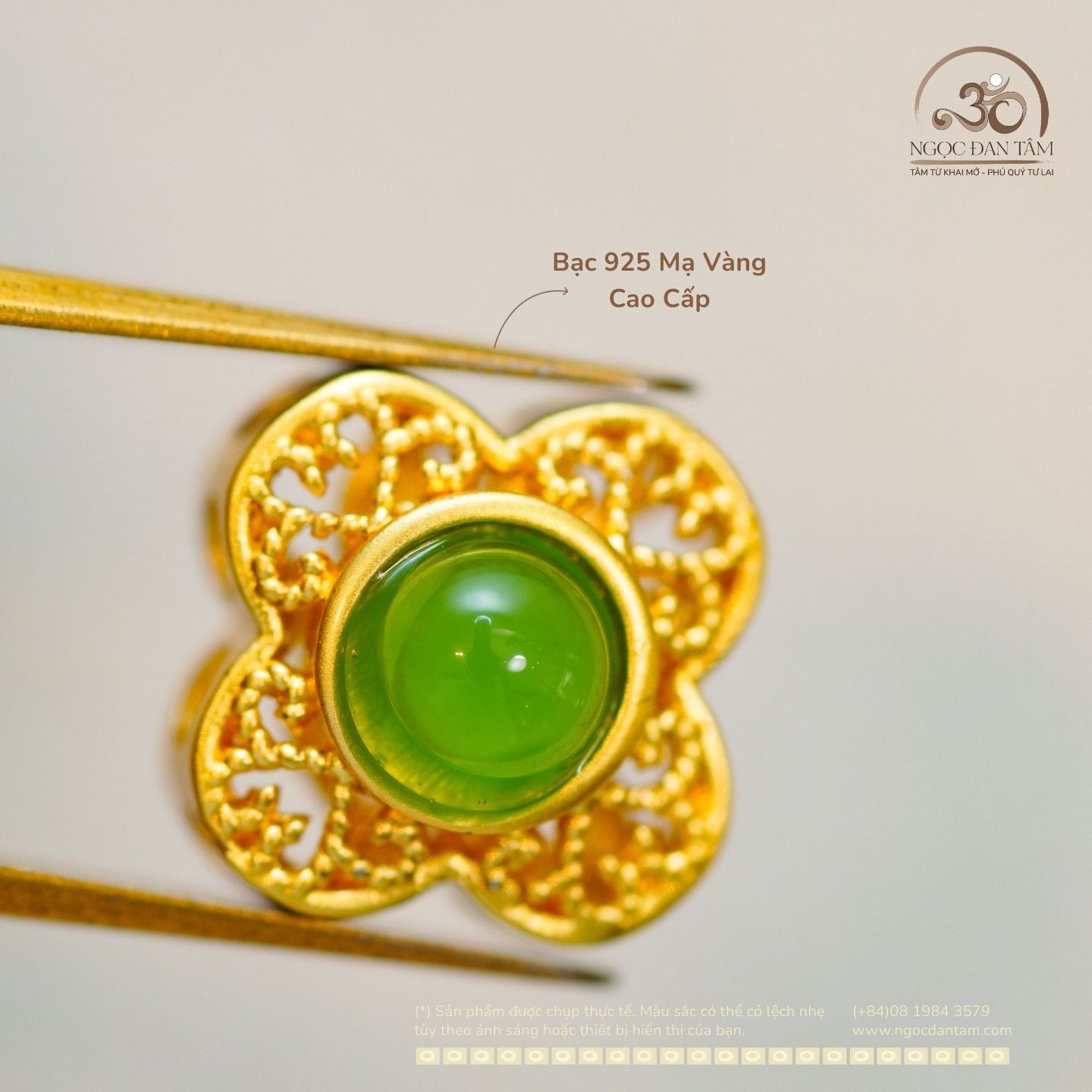  Charm Cỏ 4 Lá Đính Ngọc Lục Bảo 10.98mm - Bạc 925 Mạ Vàng Cao Cấp 