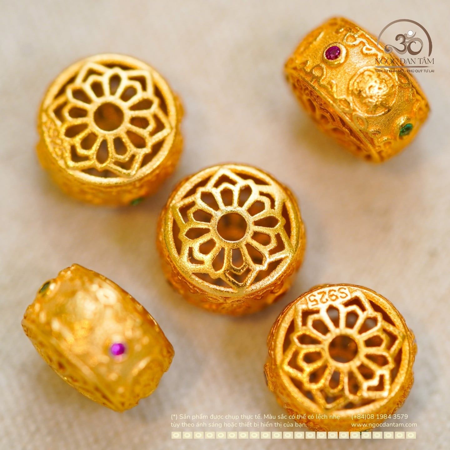  Charm Hoa 4 Pháp Khí 8.48mm - Bạc 925 Mạ Vàng Cao Cấp 