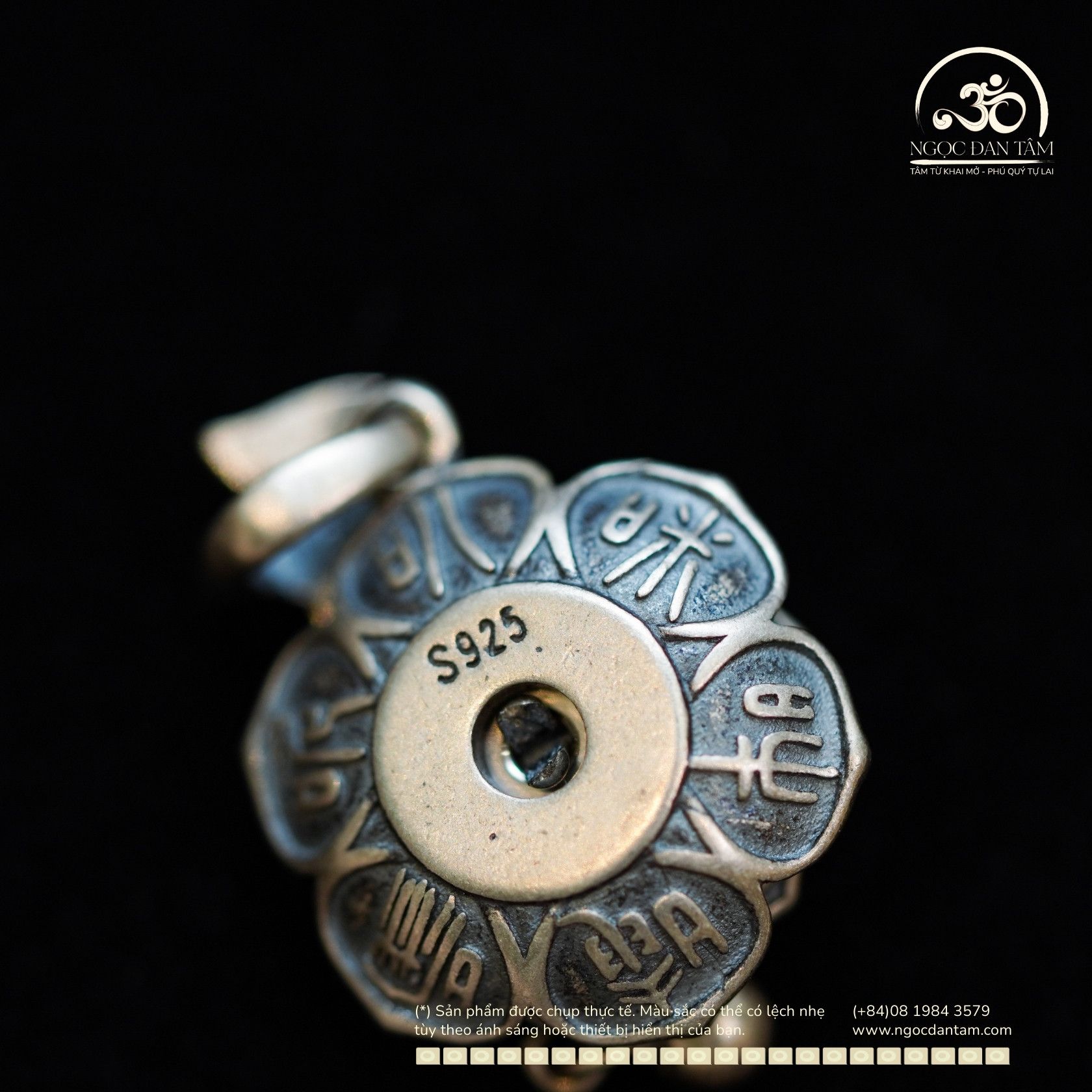  Charm Hoa Sen Chú Om 14.7mm - Bạc 925 Cao Cấp 