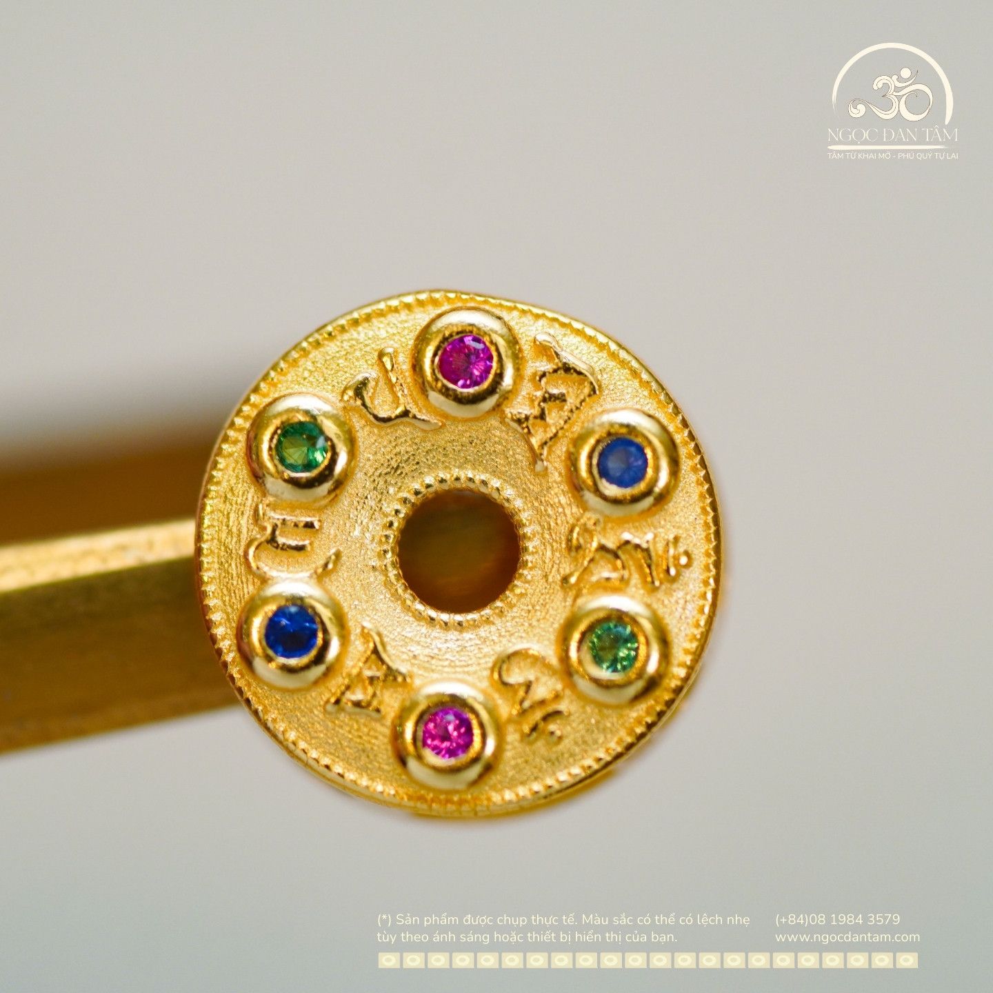  Charm Lục Tự Đính Đá 8.23mm - Bạc 925 Mạ Vàng Cao Cấp 