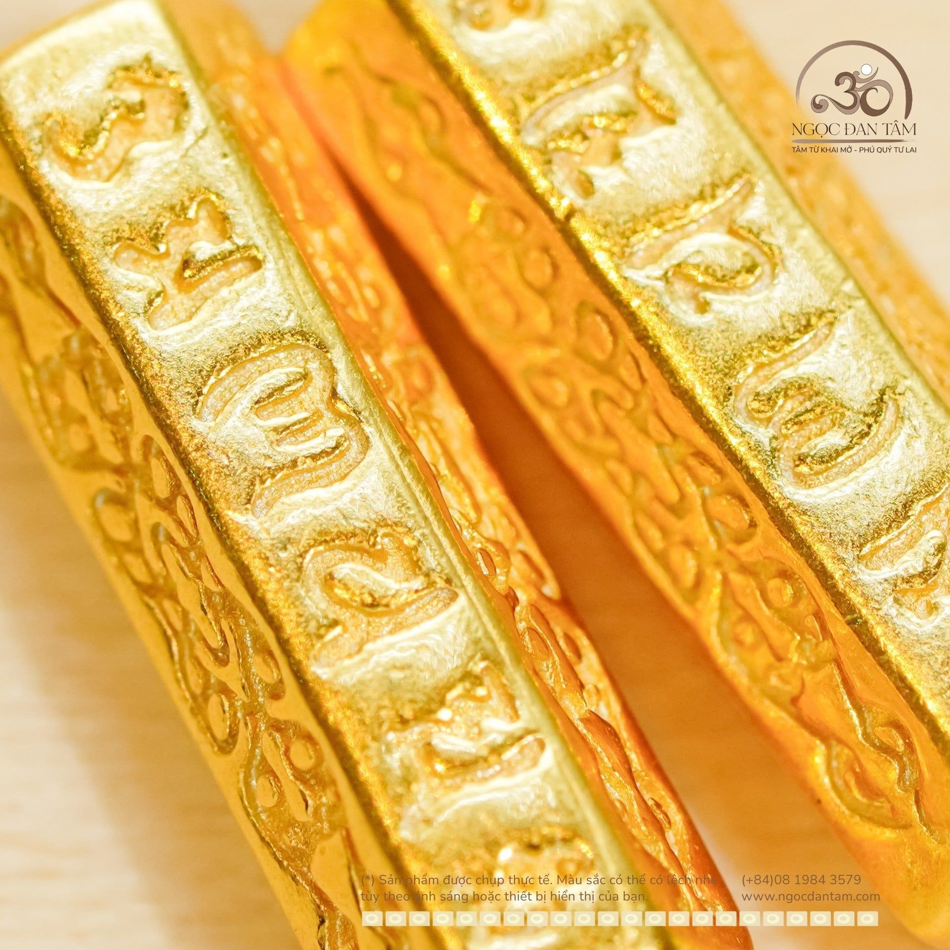  Charm Trụ Dài Chú Om - Bạc 925 Mạ Vàng Cao Cấp 