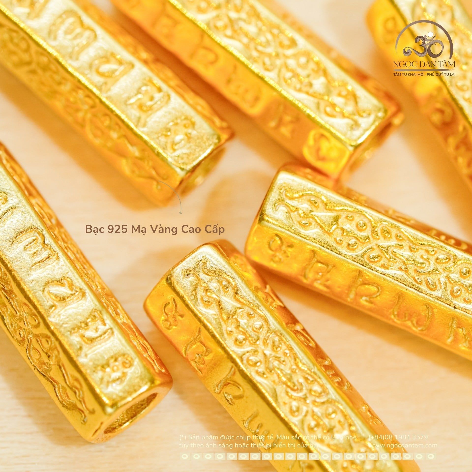  Charm Trụ Dài Chú Om - Bạc 925 Mạ Vàng Cao Cấp 