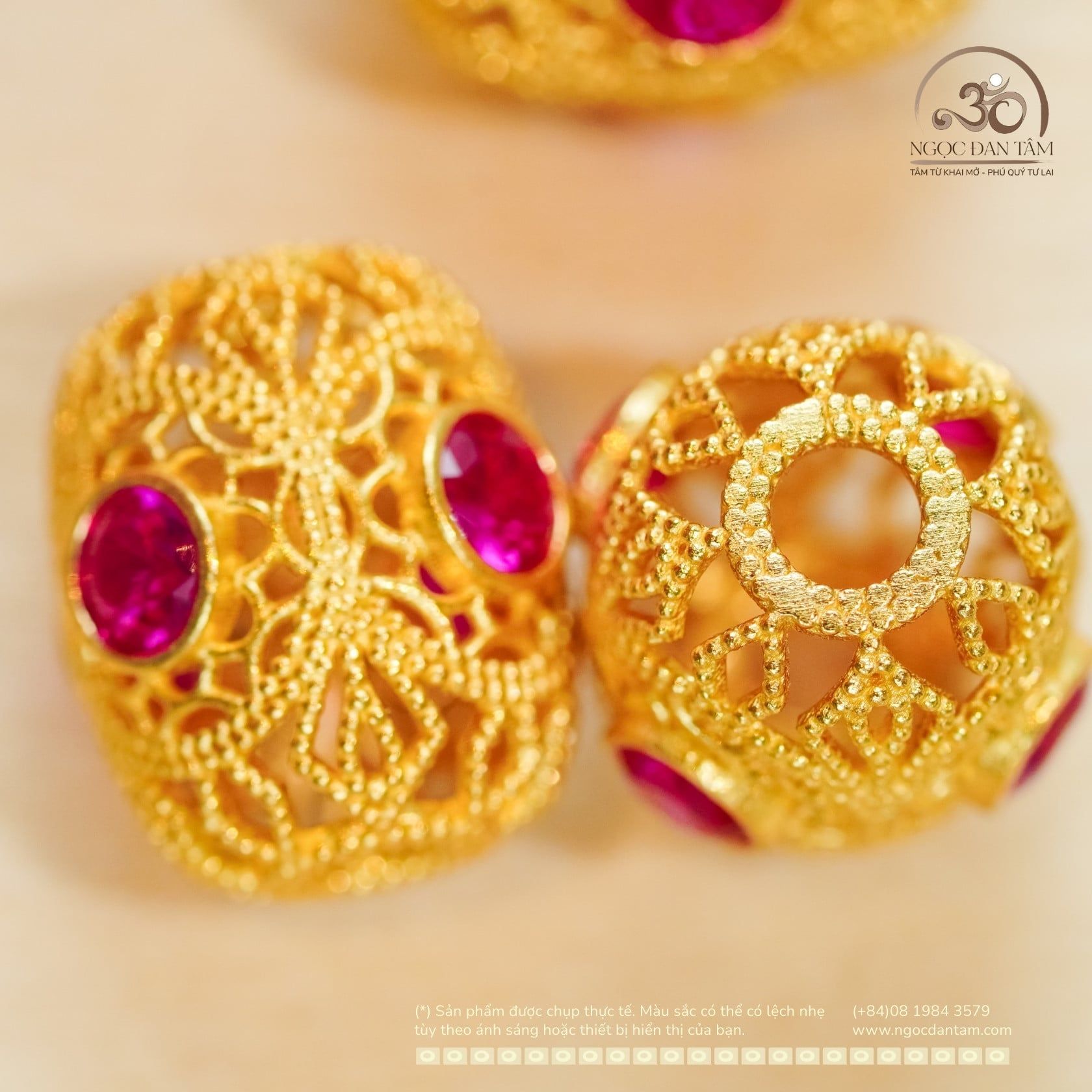  Charm Trụ Ren Đính Đá Đỏ - Bạc 925 Mạ Vàng Cao Cấp 